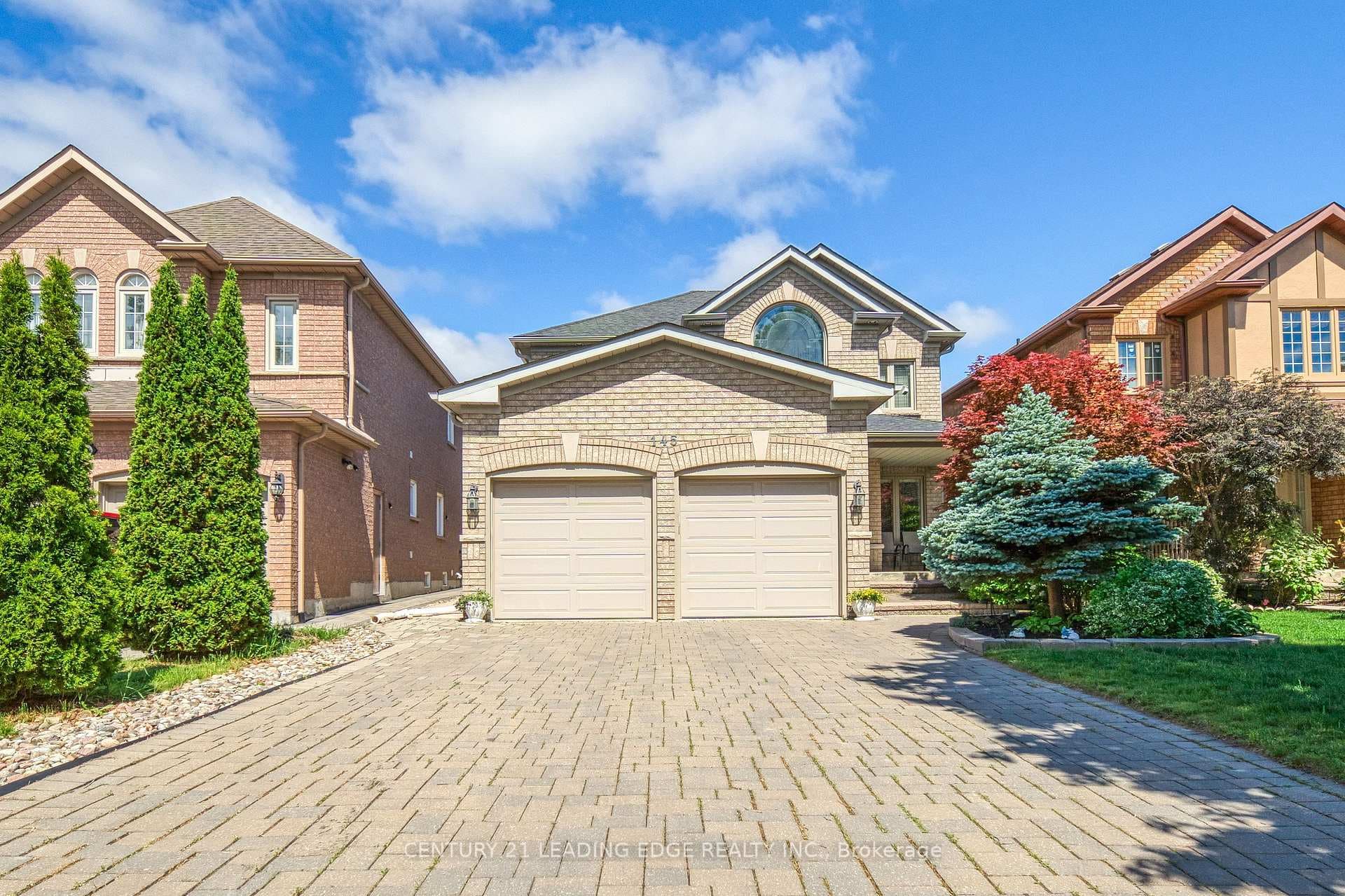 145 Quince Crescent photo 1