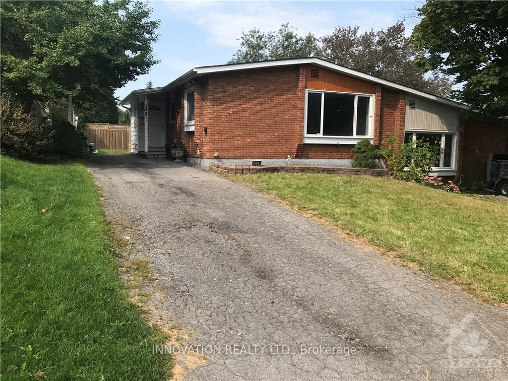 2002 GATINEAU VIEW Crescent photo 1