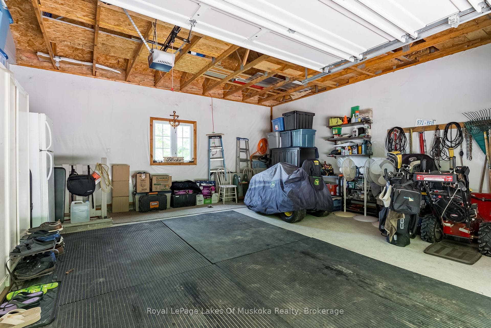 300 Wurm Road photo 37