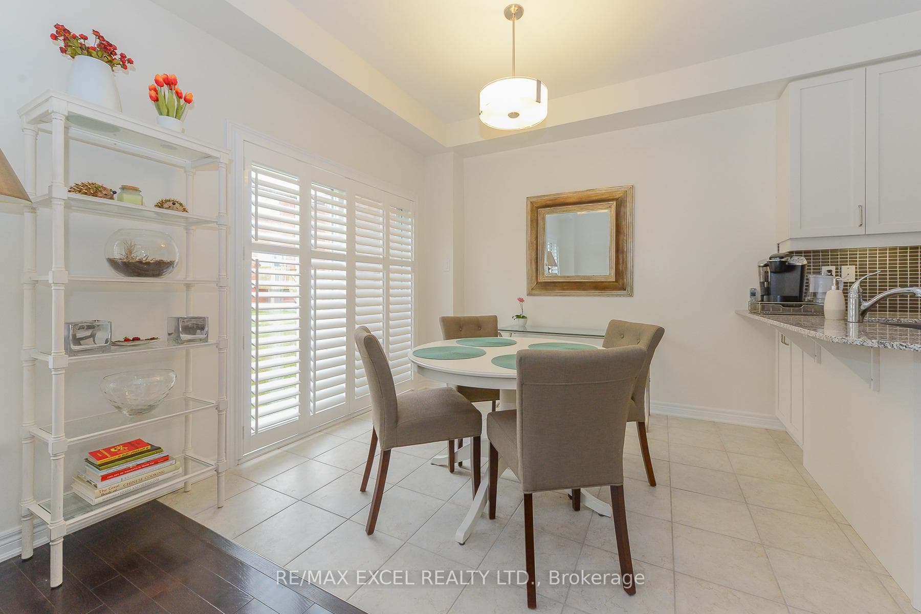 108 Rougeview Park Crescent photo 6