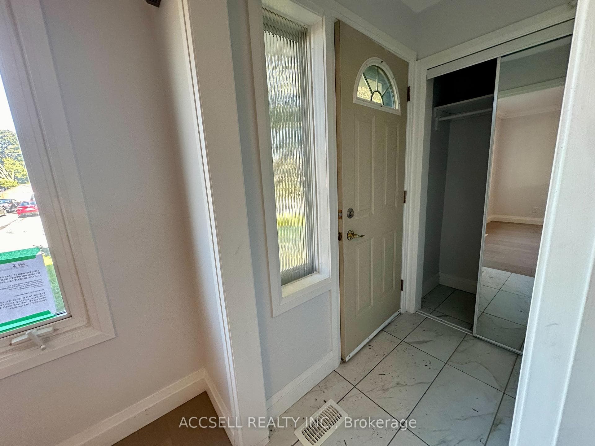 7 Minford Avenue photo 4