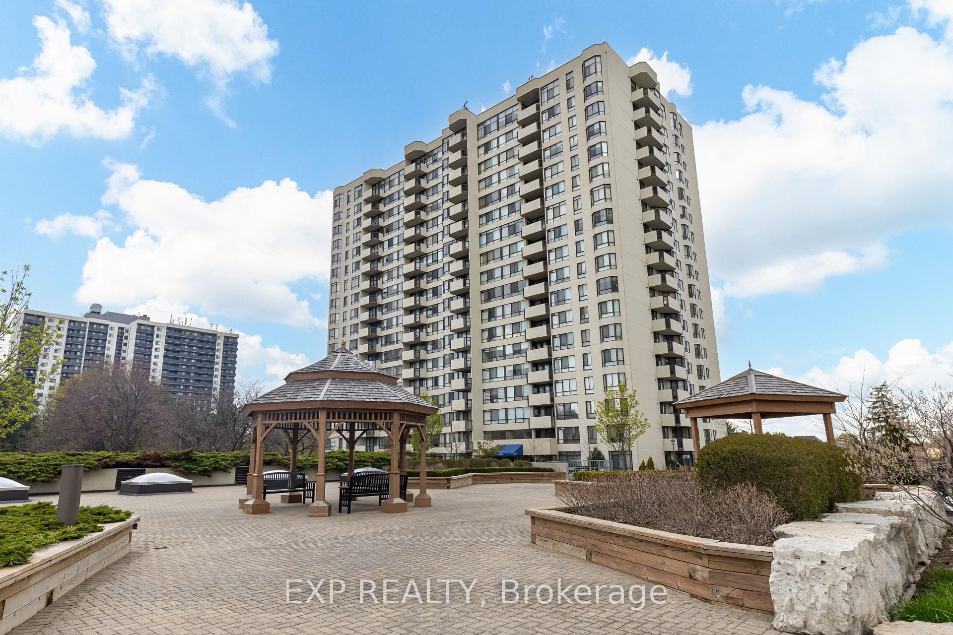 Outdoor Pool/ Gazebo /Gardens