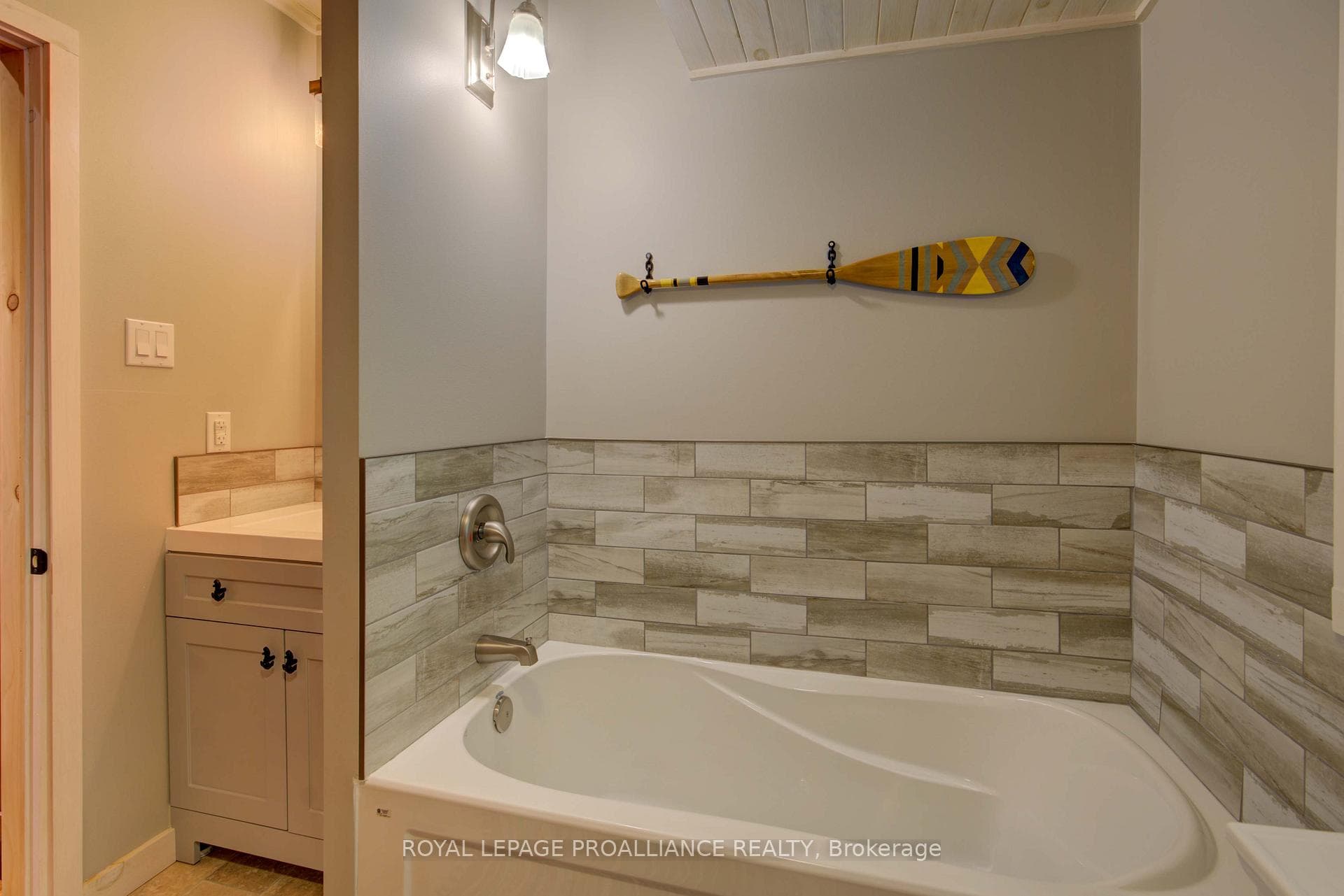 7621 Deyos Road photo 22