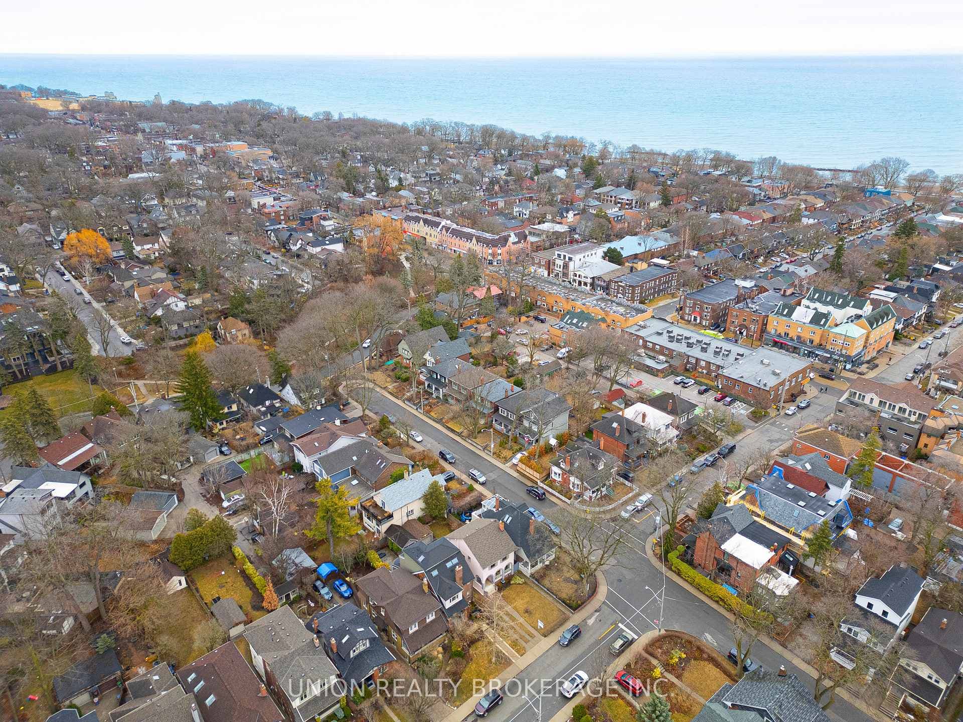 143 Hammersmith Avenue photo 34