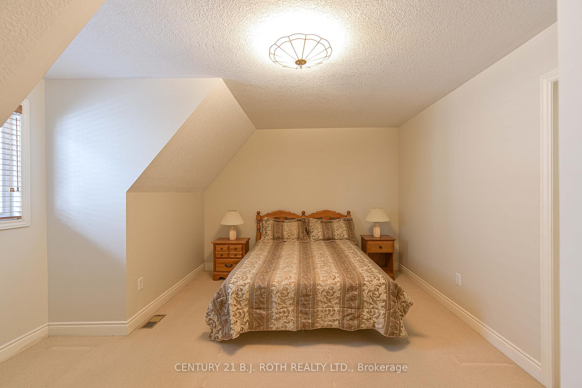 5 Invermara Court Unit 16 photo 31