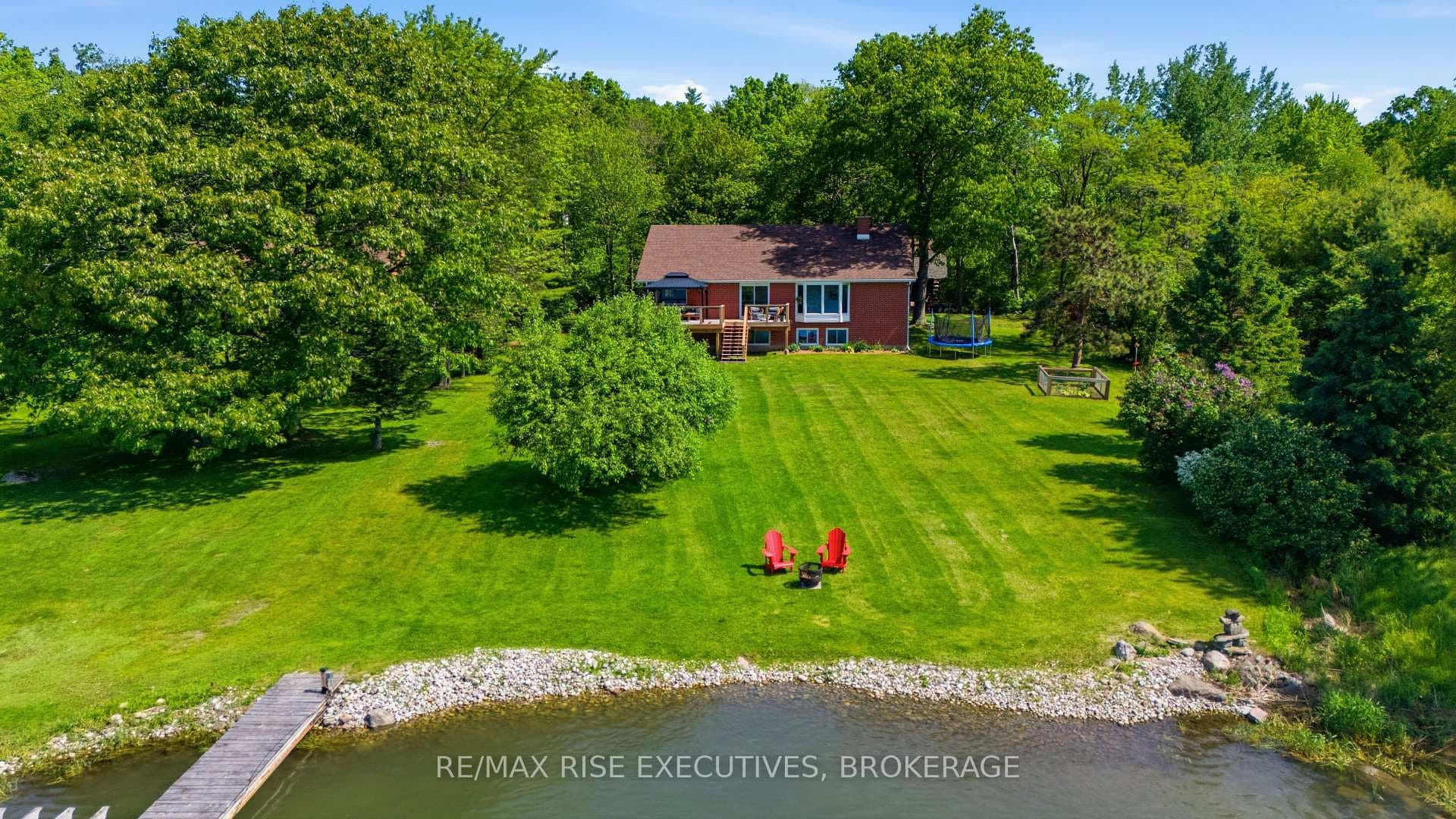 1520 Shore Road photo 2