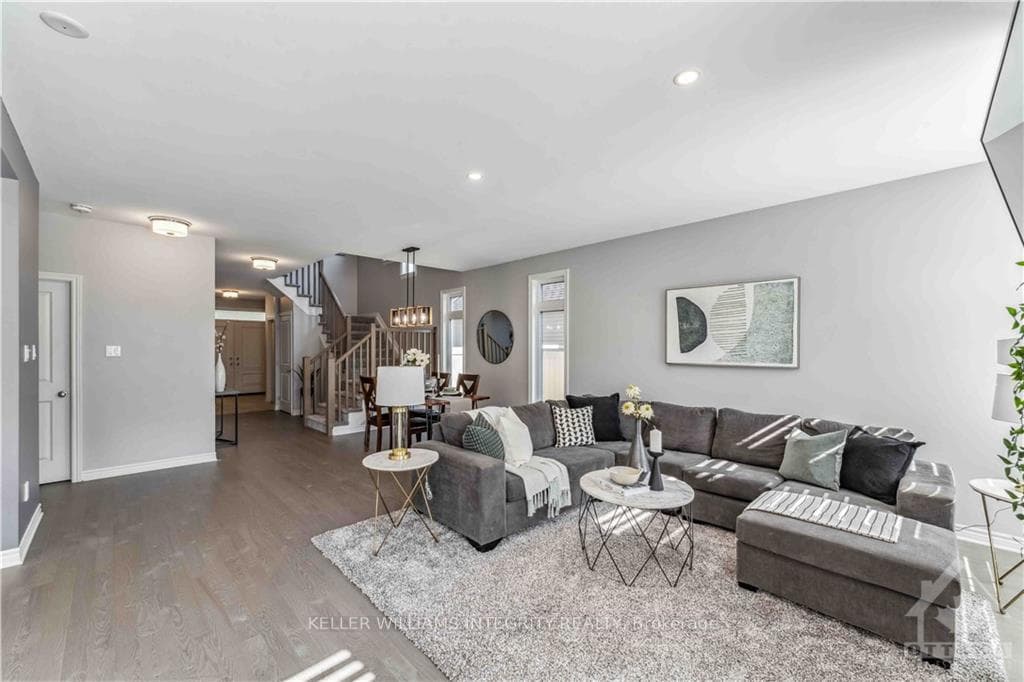 258 TROLLIUS Way photo 7
