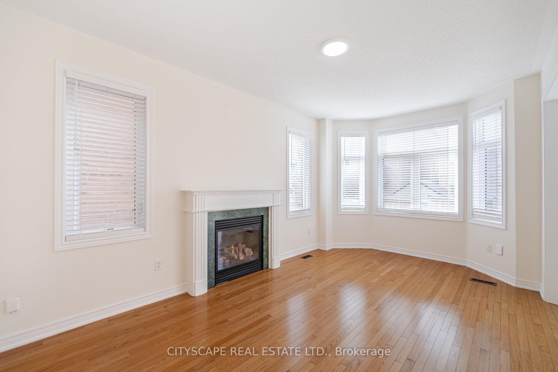 5648 Ethan Drive photo 9