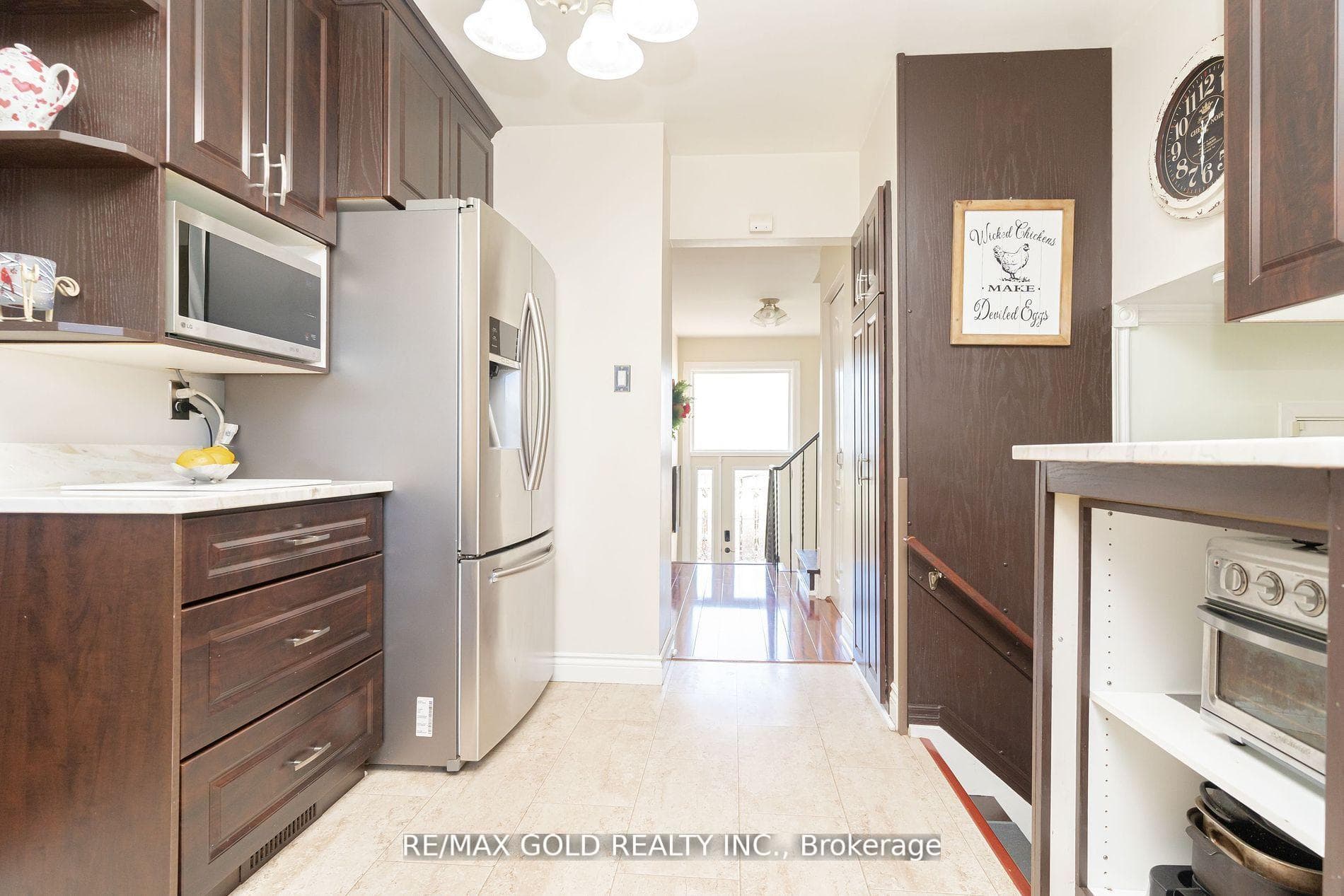 9 Dunster Crescent photo 11