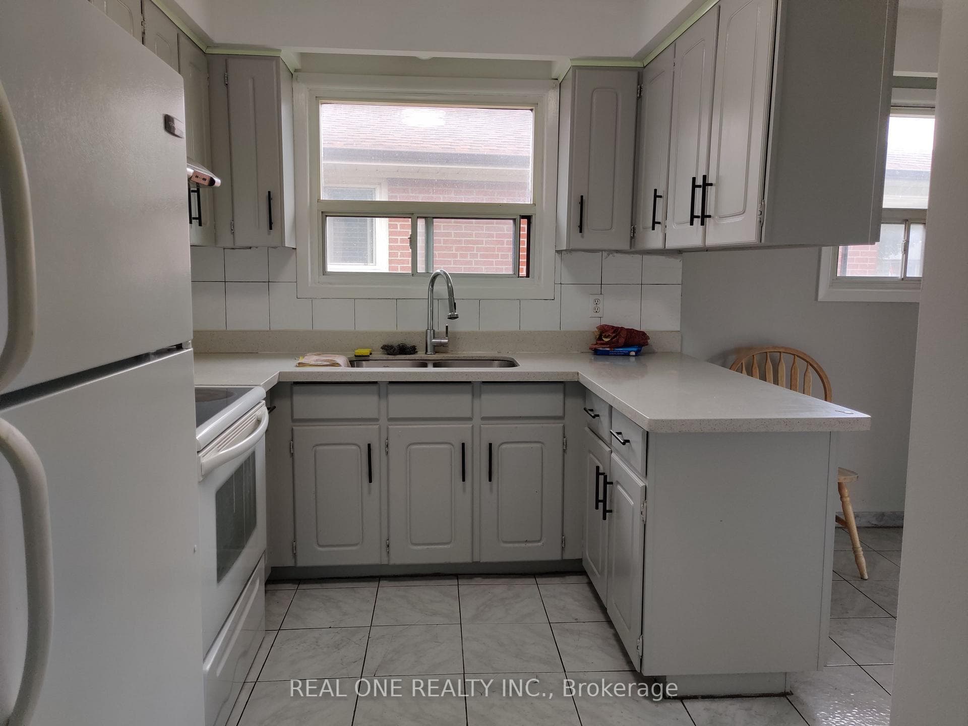 49 Corinthian Boulevard Unit upper photo 9