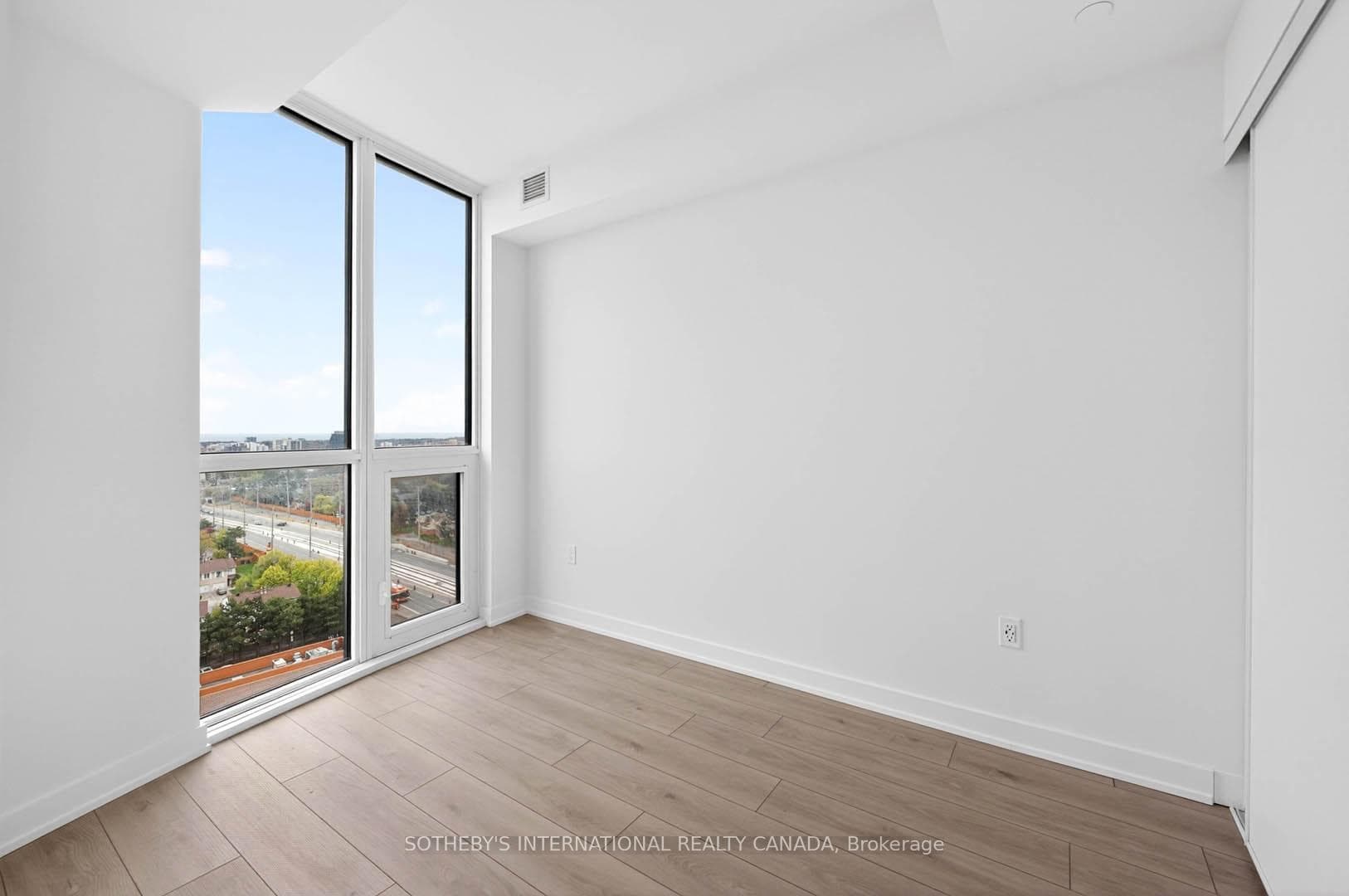 1 Fairview Road Unit 1303 photo 7