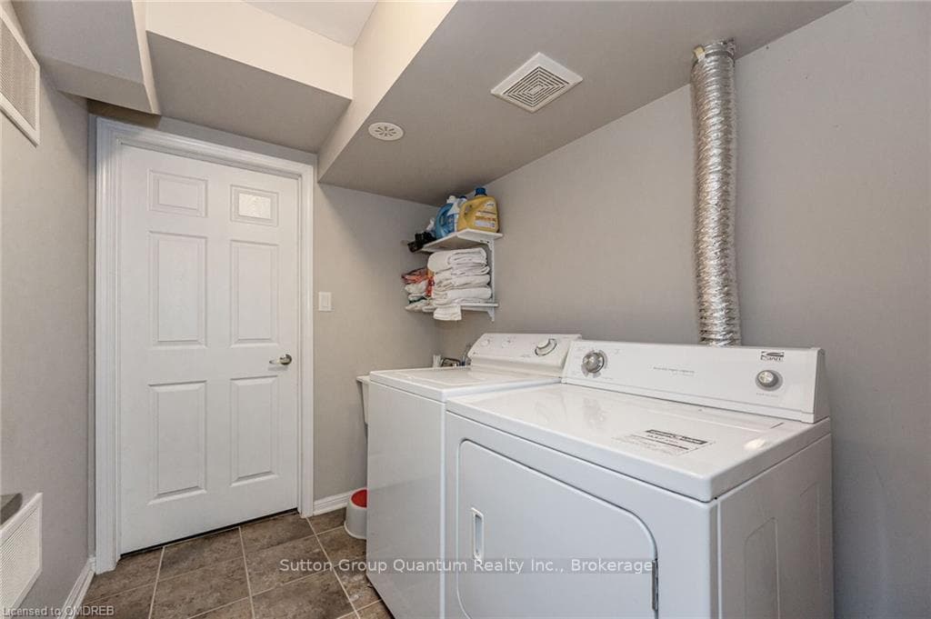 816 FOWLES Court photo 25