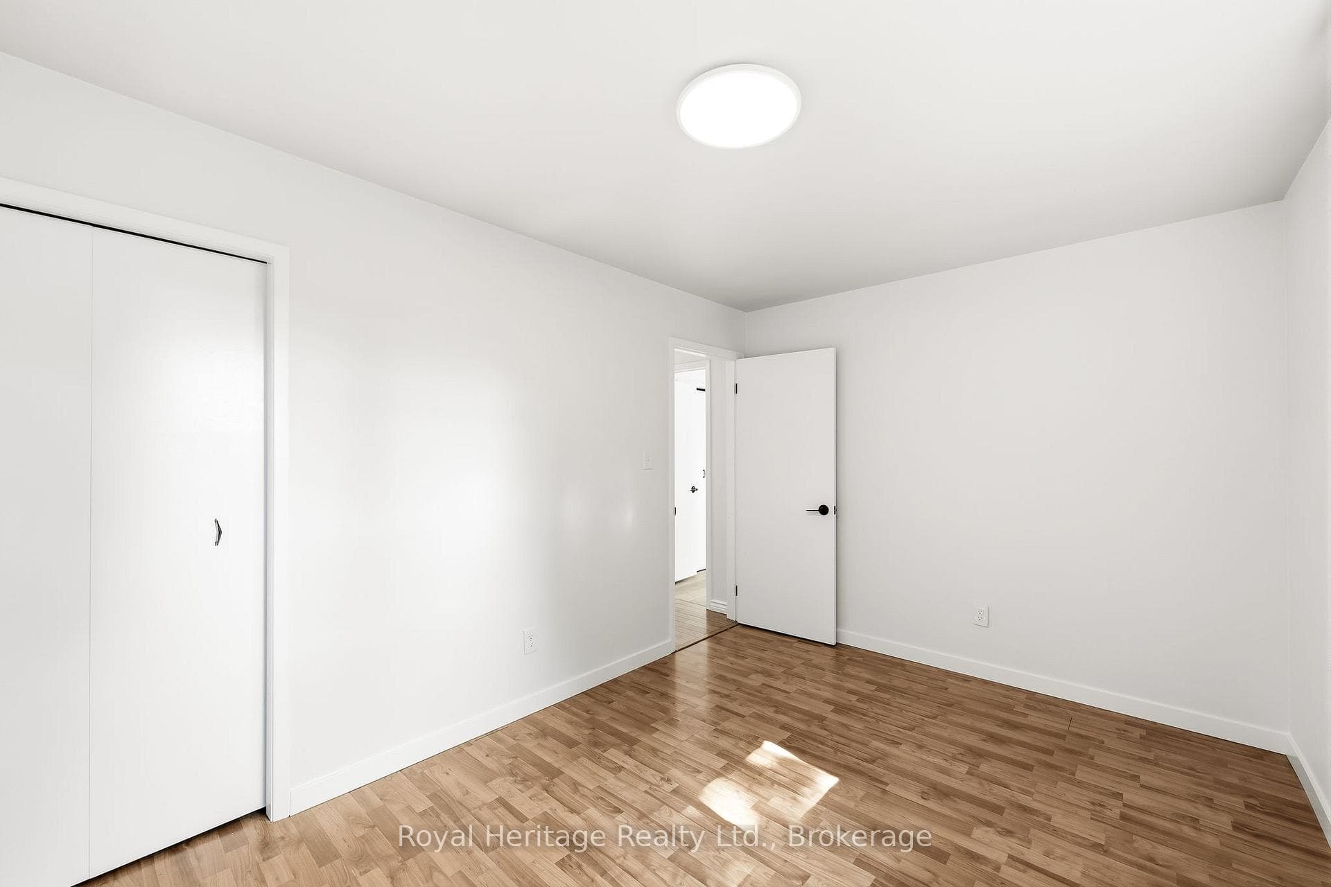 4 Thornlea Road photo 23