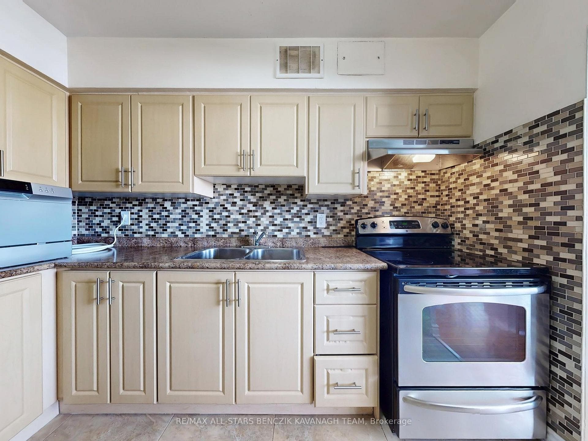 1350 York Mills Road Unit 1701 photo 10