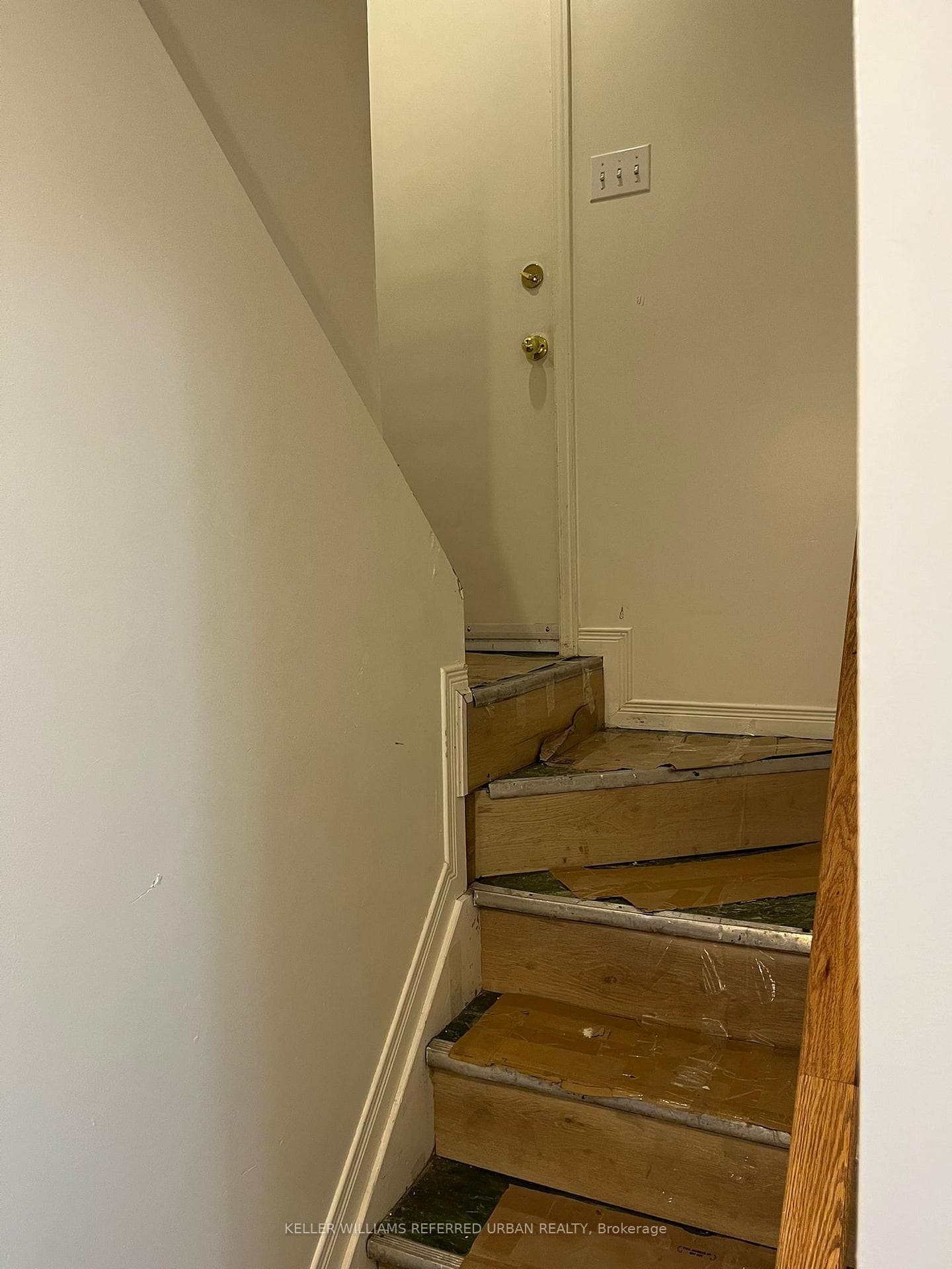 98 Frontenac Avenue Unit 2 photo 6