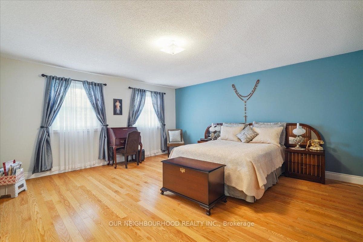 564 Brownridge Drive photo 17