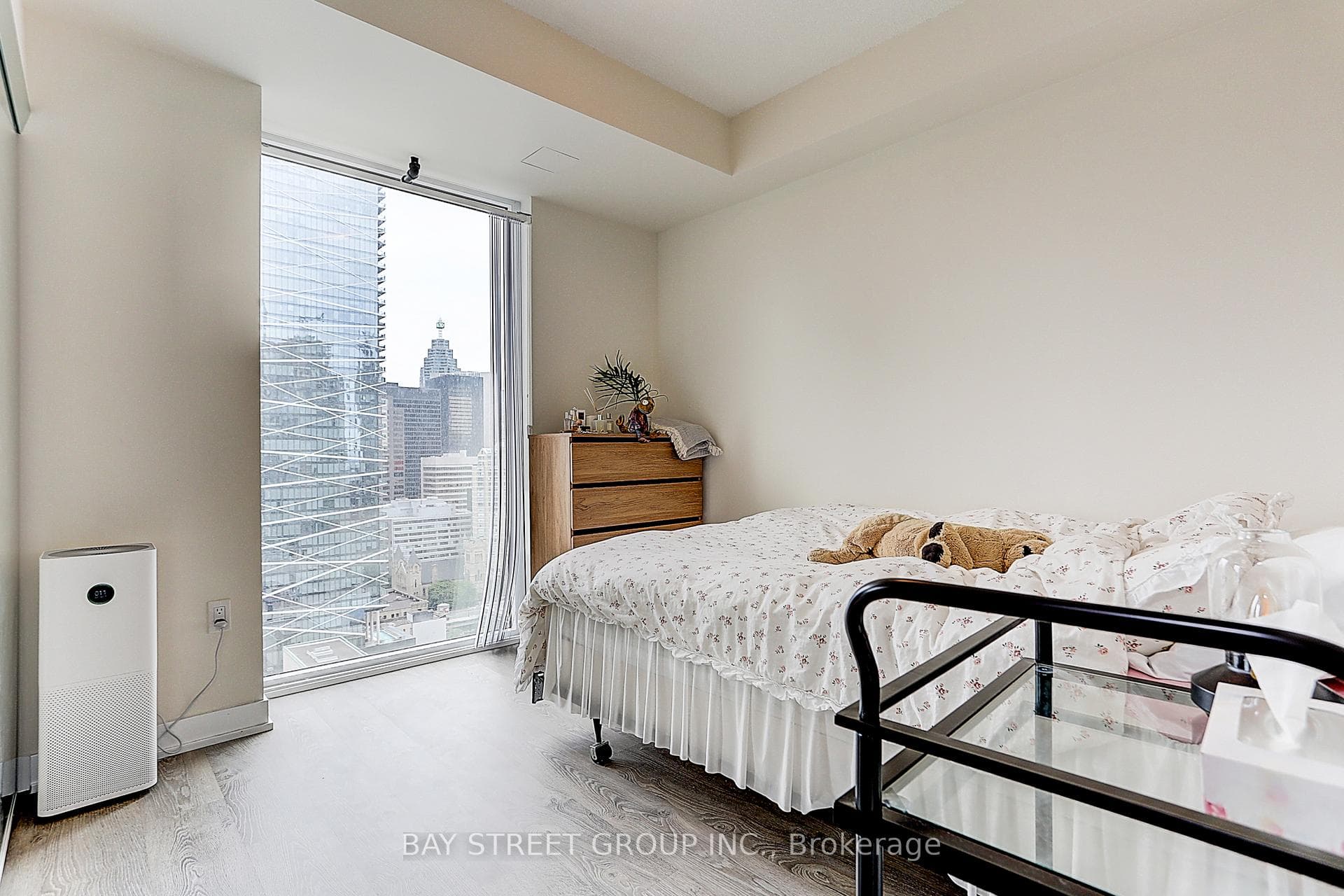 99 John Street Unit 2209 photo 17