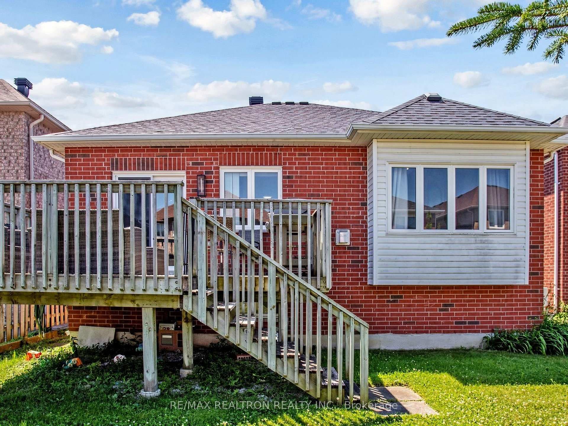 134 Humberland Drive photo 48