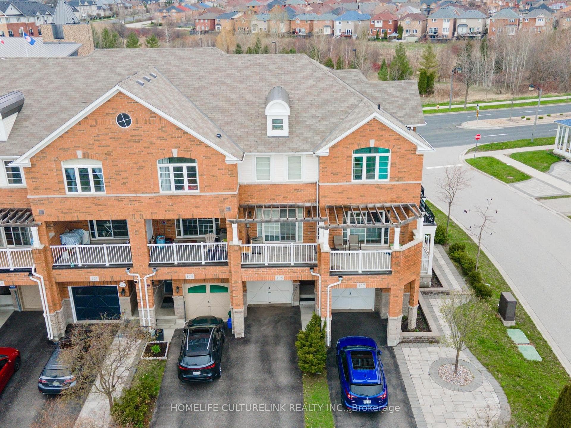 125 Chokecherry Crescent photo 32