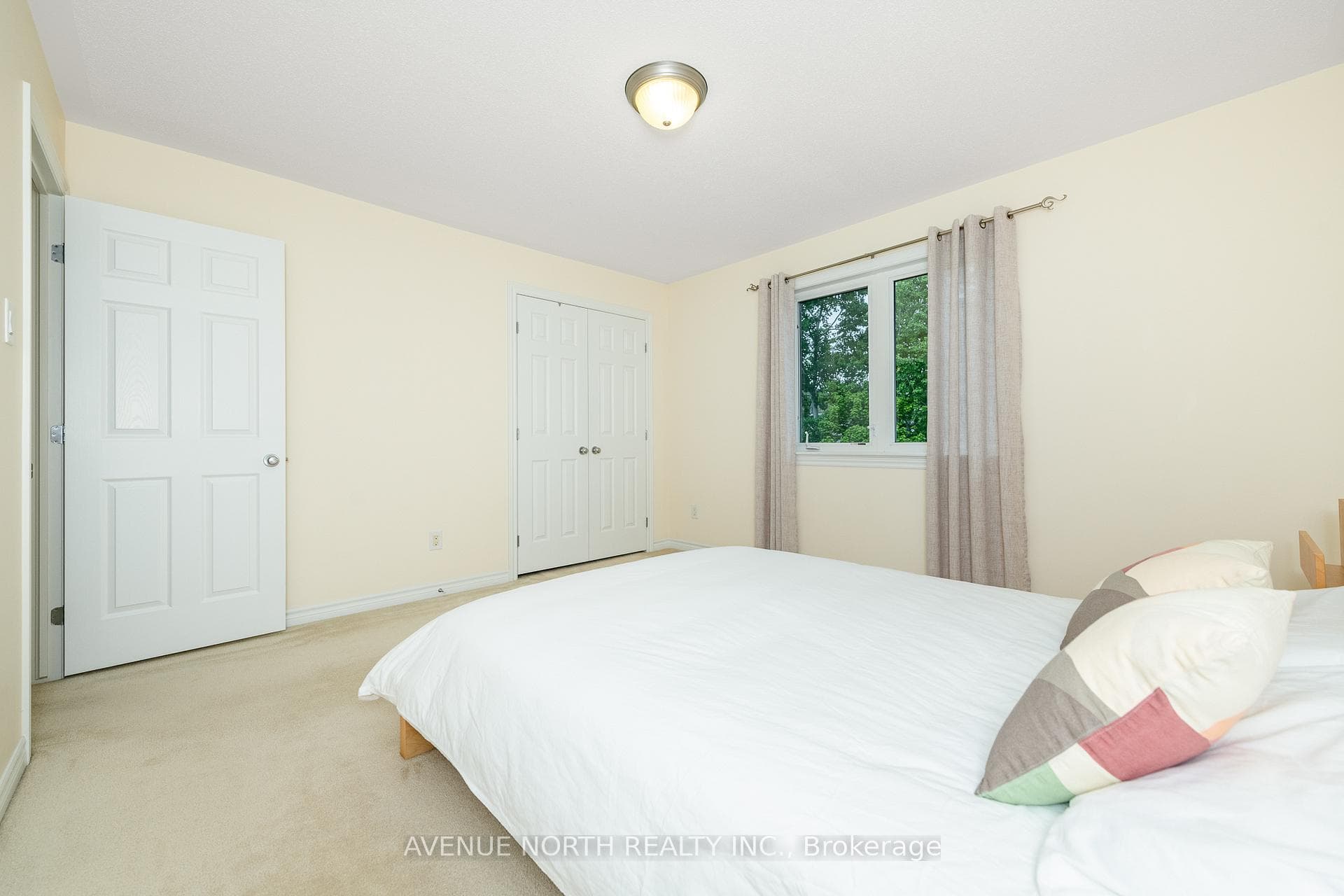 534 Golden Sedge Way photo 25