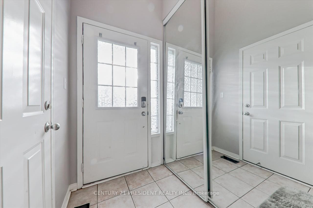 1135 Tall Pine Avenue photo 6