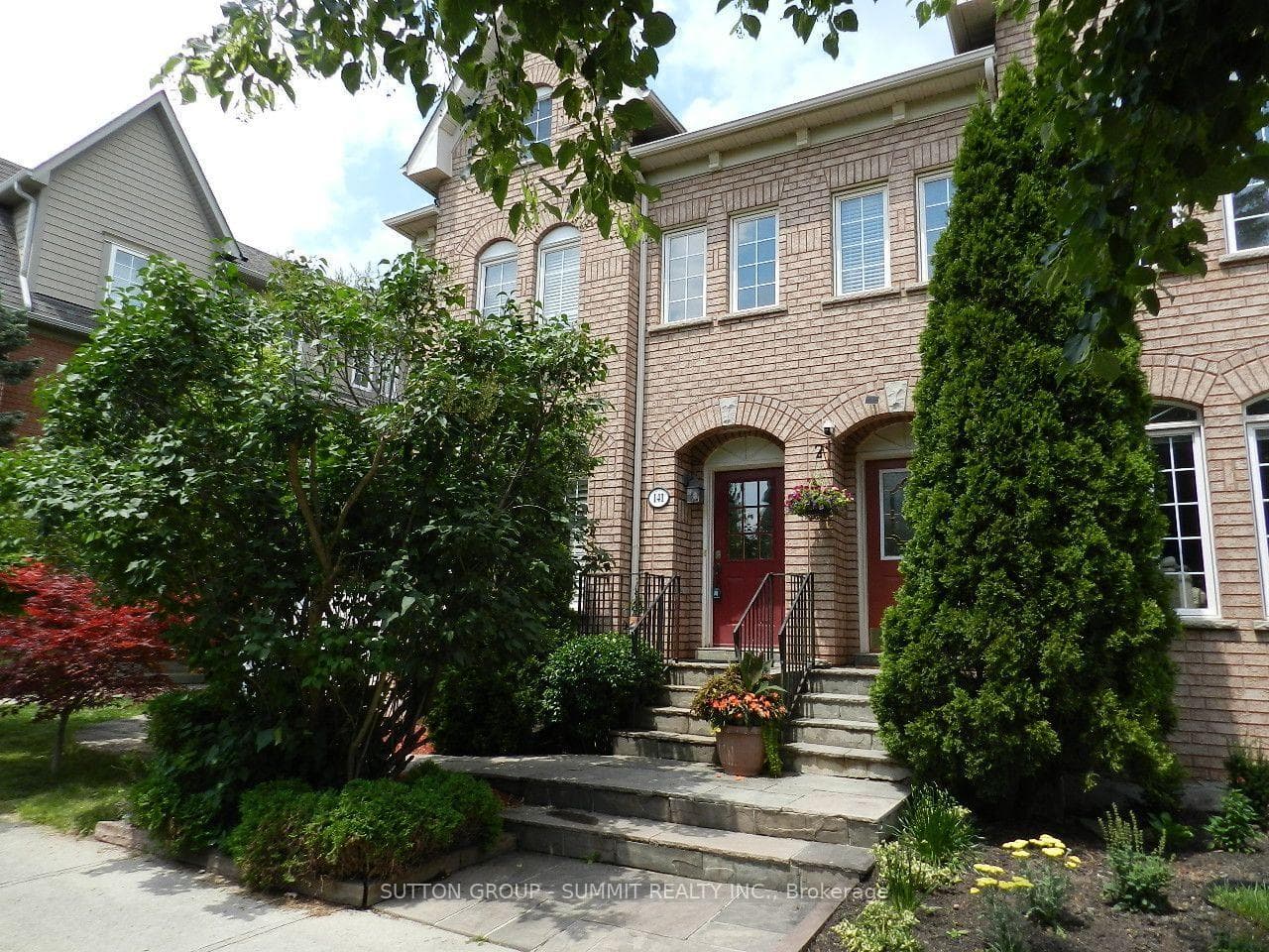 141 Gatwick Drive photo 49