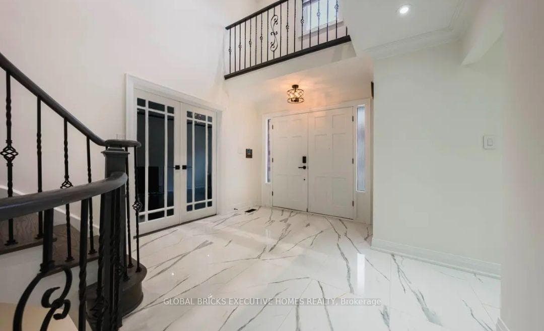 99 Benjamin Drive photo 26