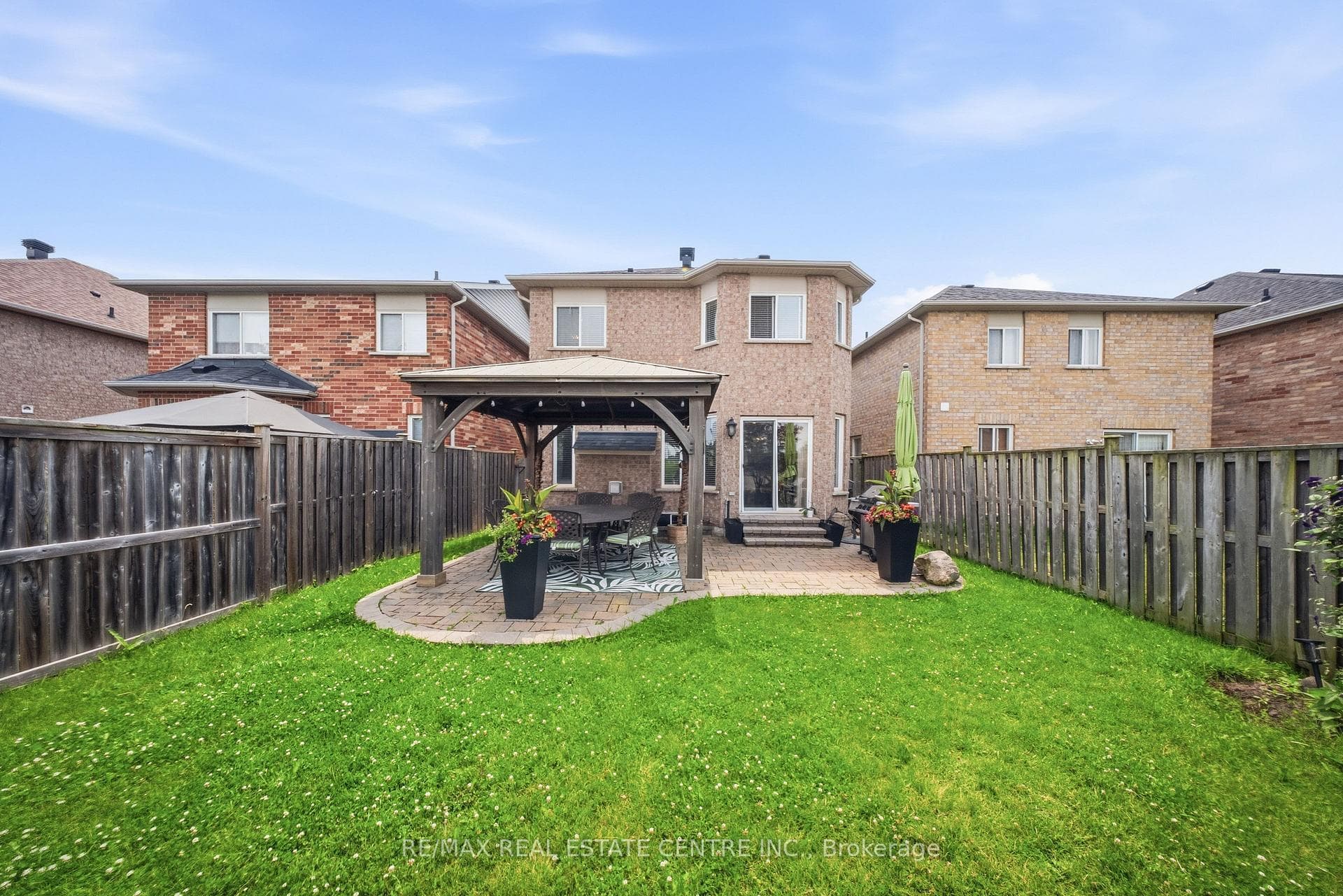 5875 Blue Spruce Avenue photo 45