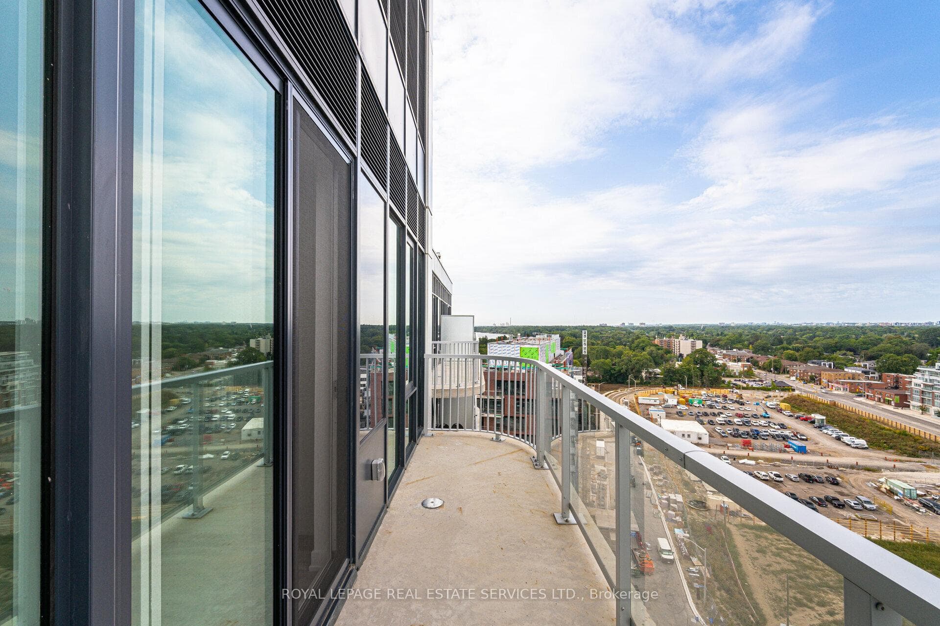 220 Missinnihe Way Unit 1411 photo 26
