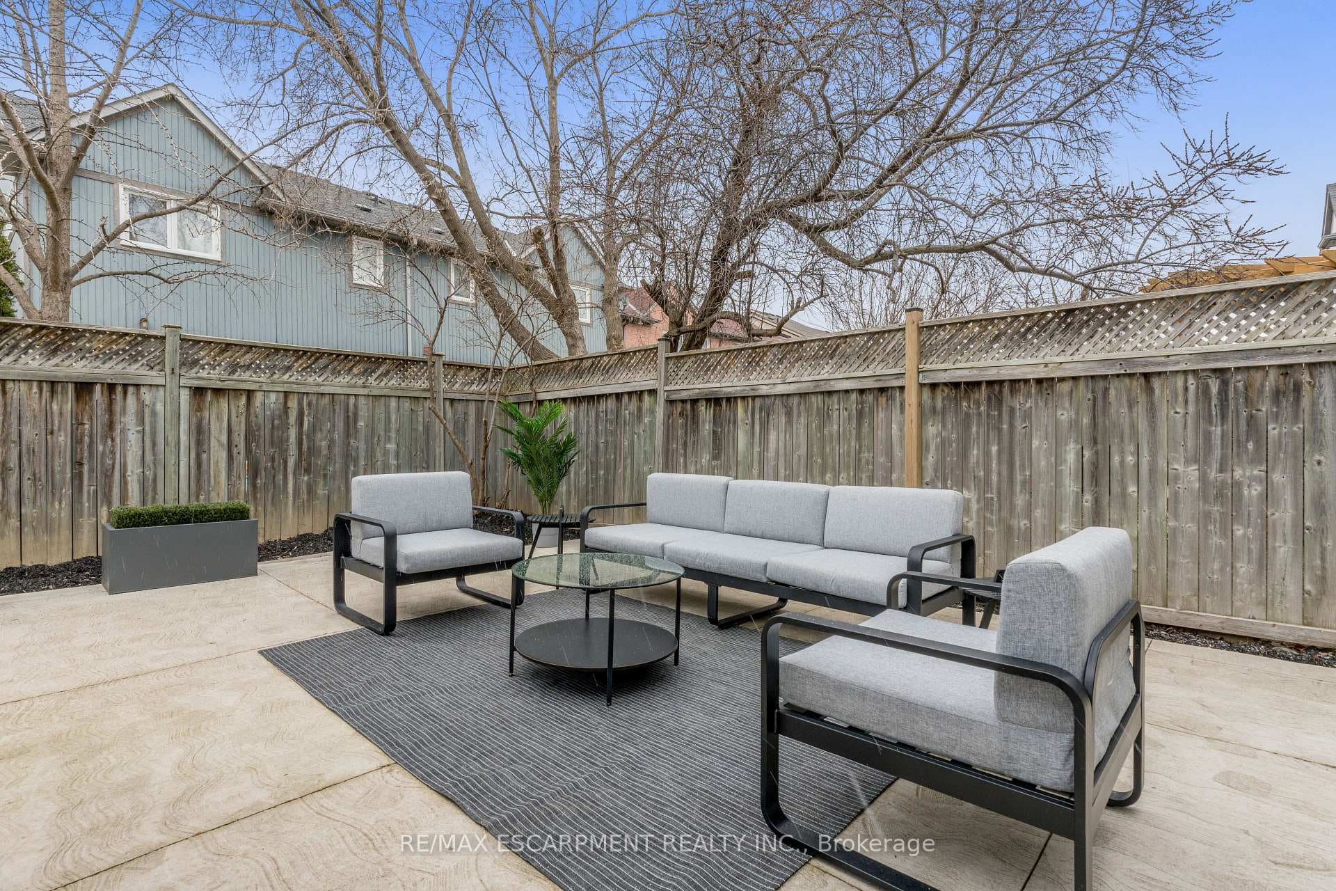 1833 Stevington Crescent photo 36