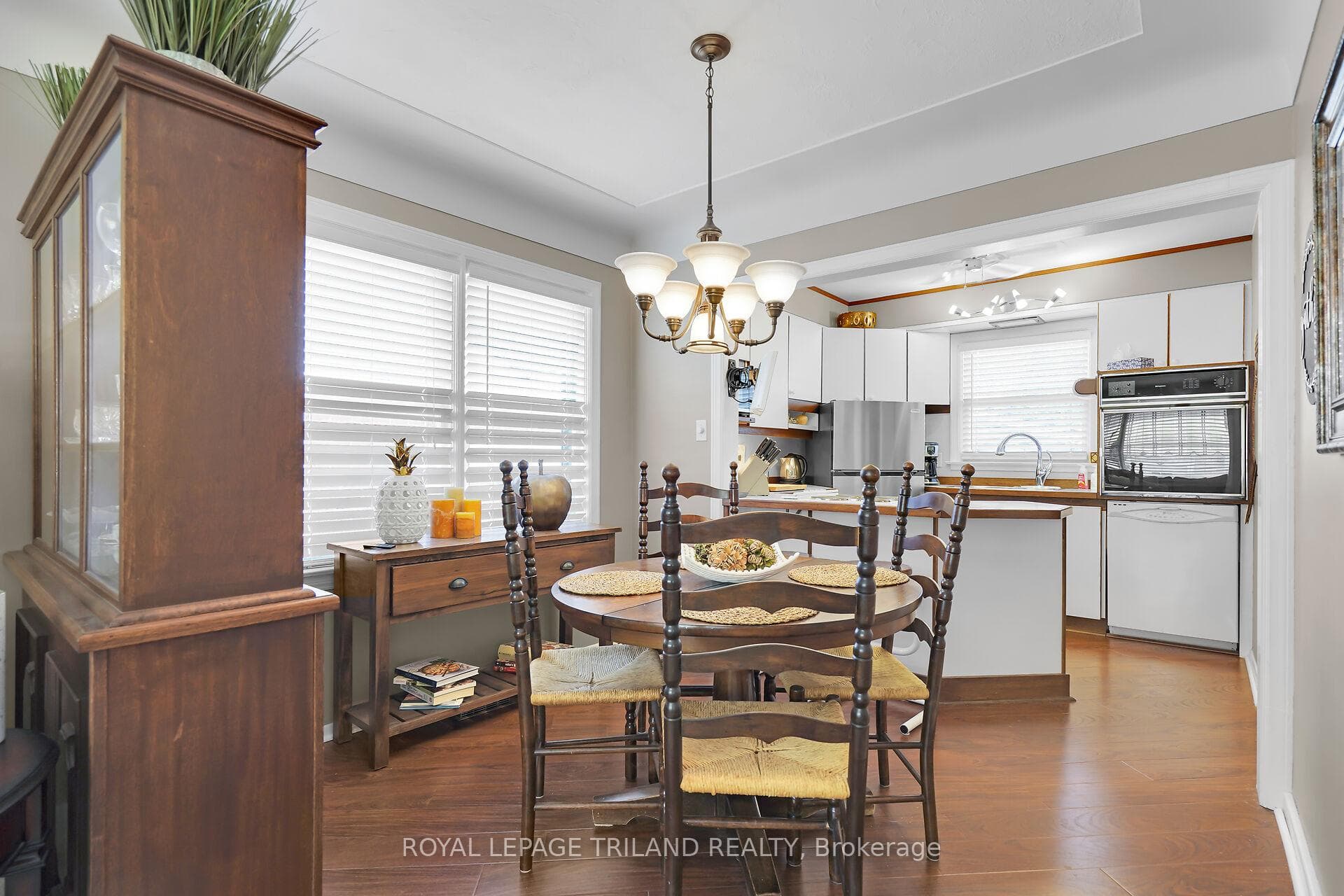 442 Beatrice Street photo 12
