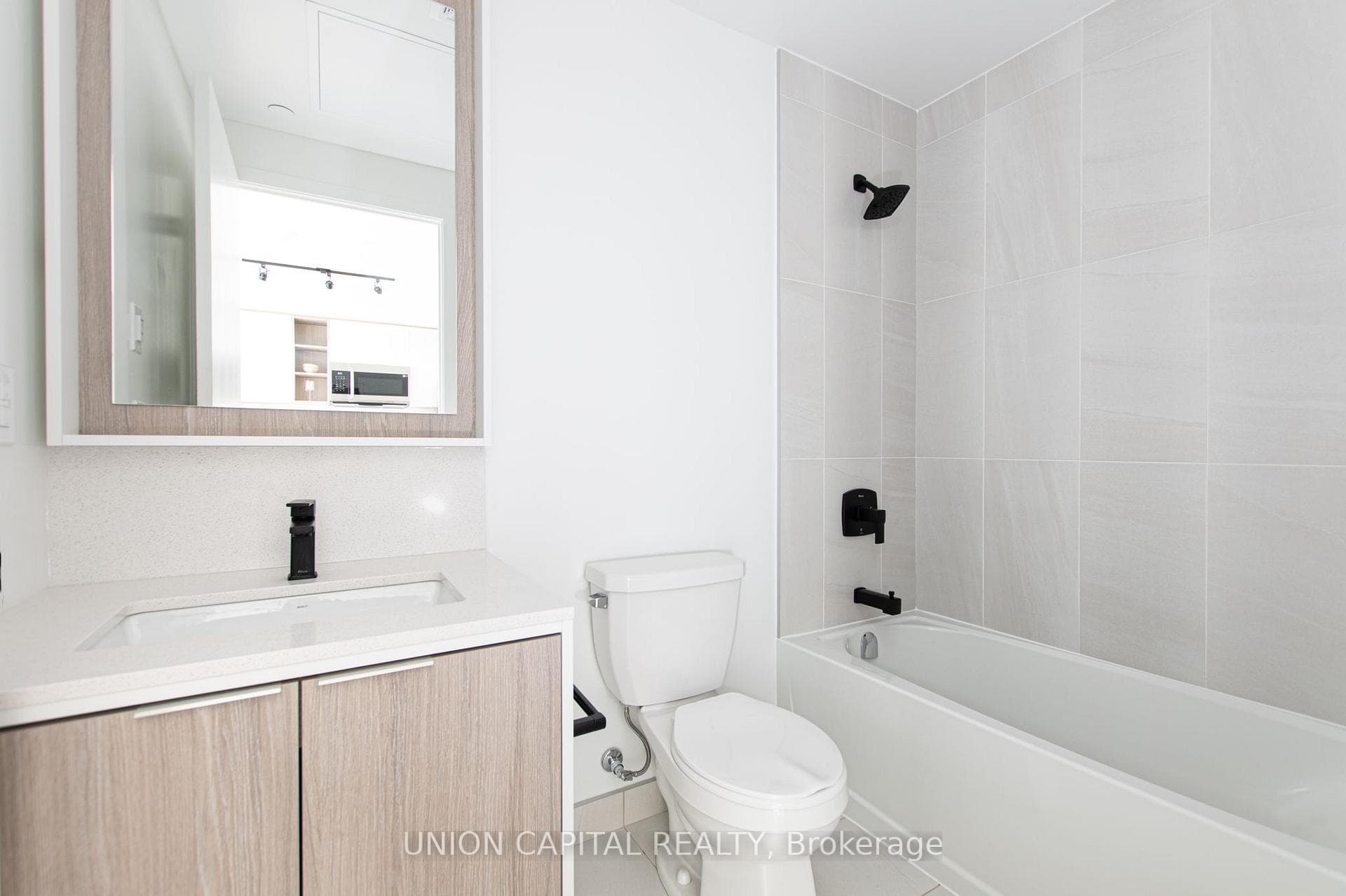 36 Zorra Street Unit 513 photo 12