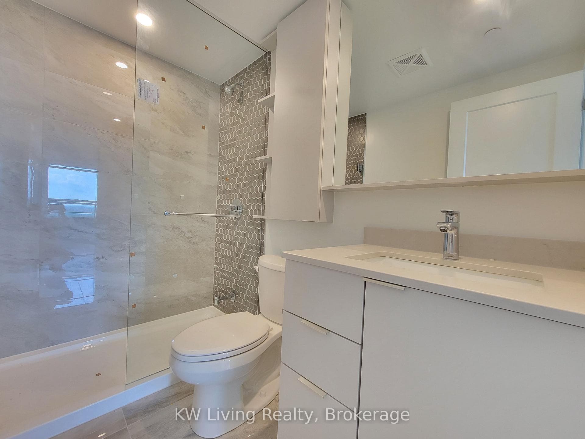 8 Cedarland Drive Unit 1809 photo 9