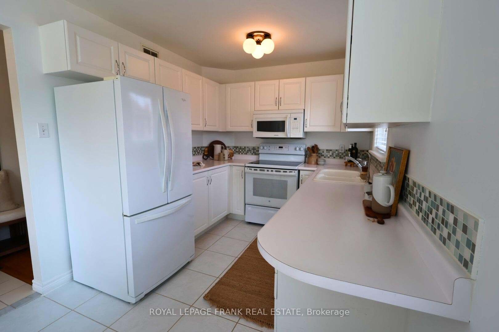 1606 Ramblewood Drive photo 5