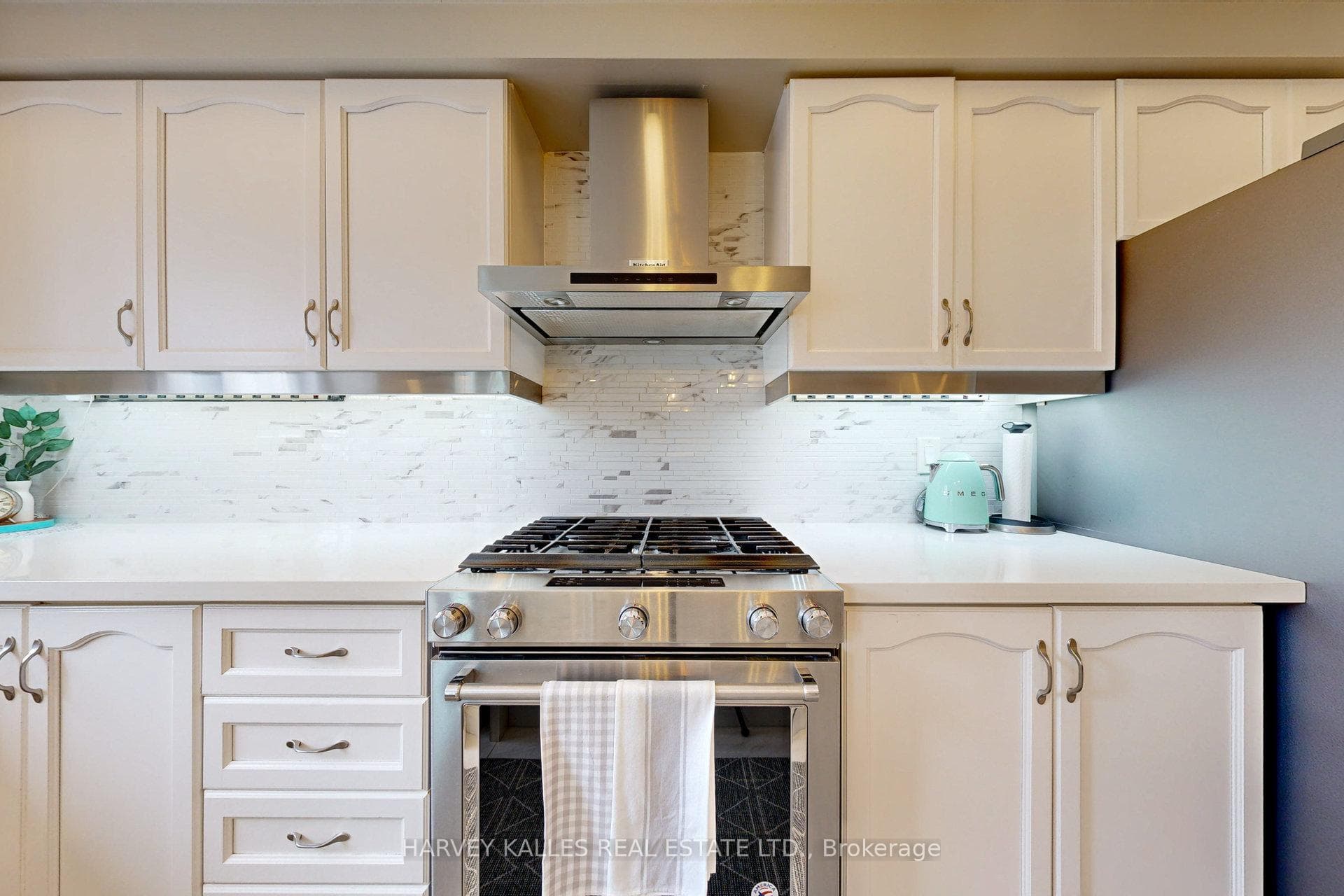 9 Agostino Crescent photo 11