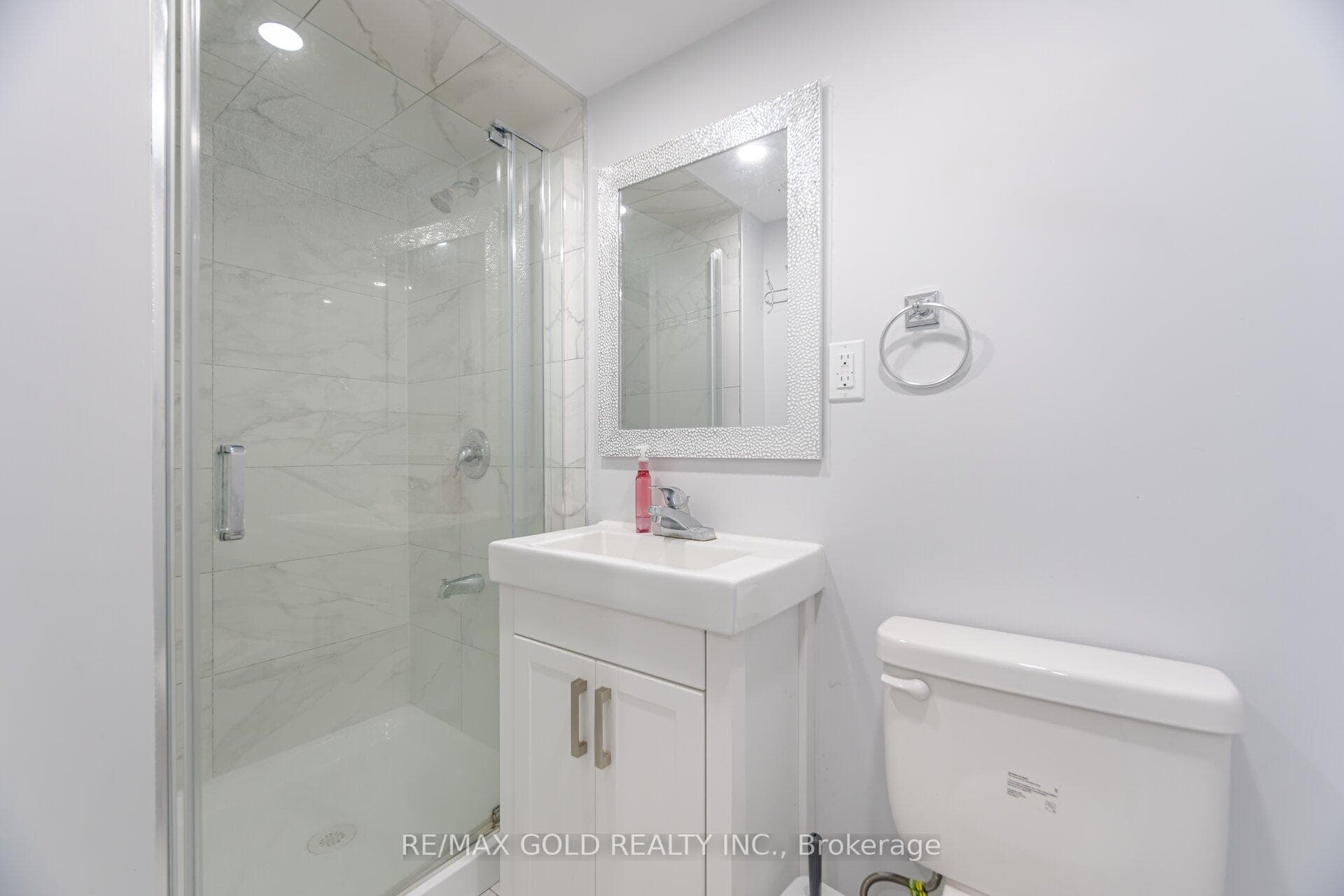 54 Ash Hill Avenue photo 36