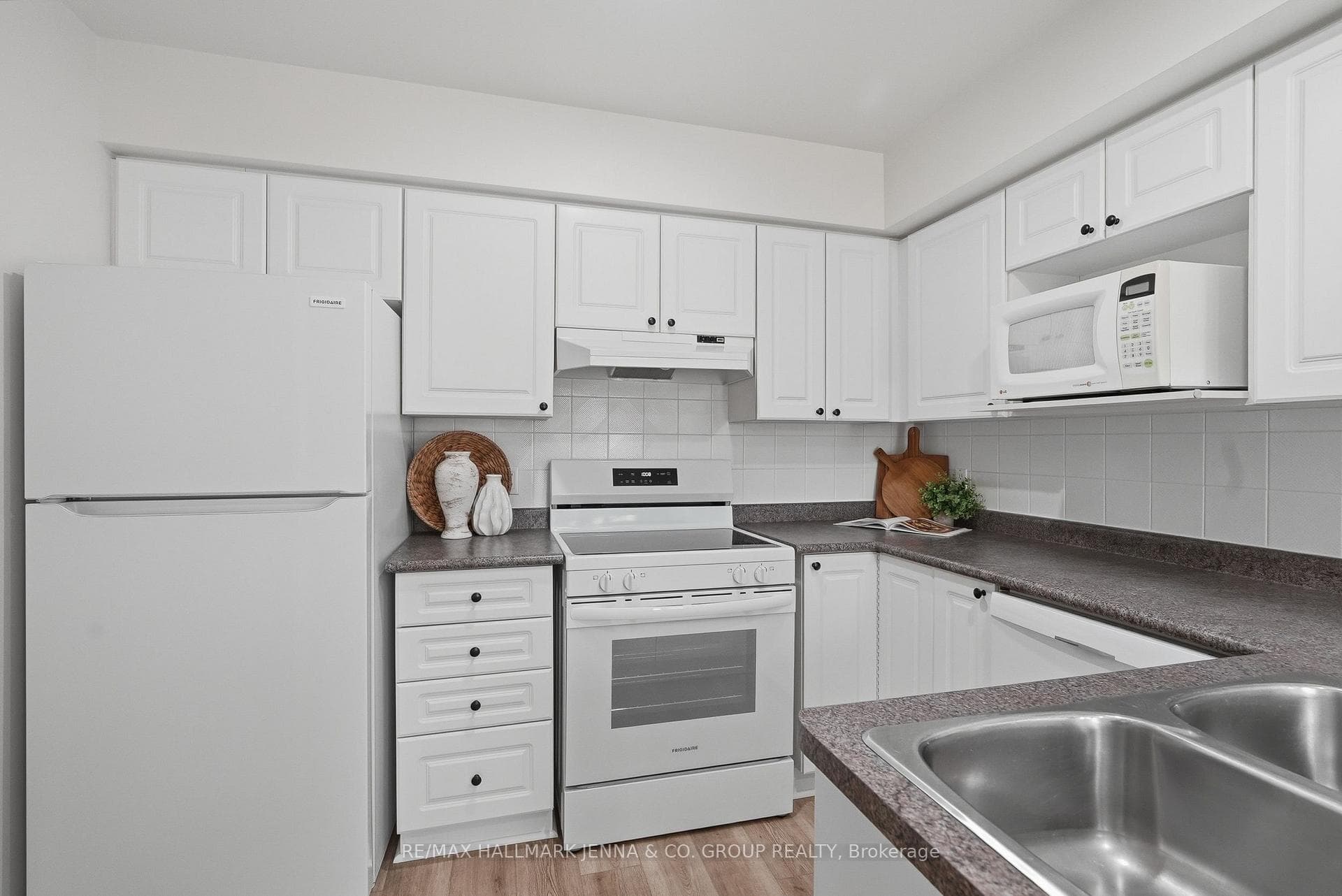 3 Redding Way photo 13