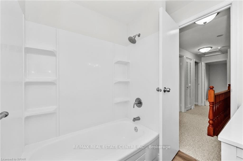 210 Glamis Road Unit 26 photo 22