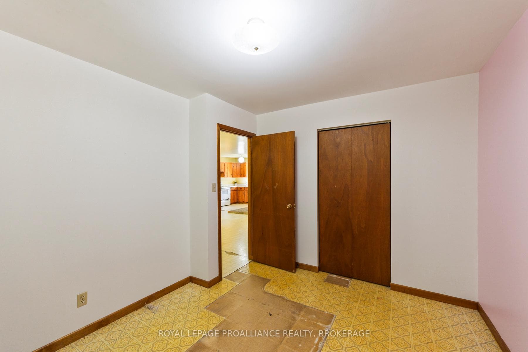 1136 Millhaven Road photo 13