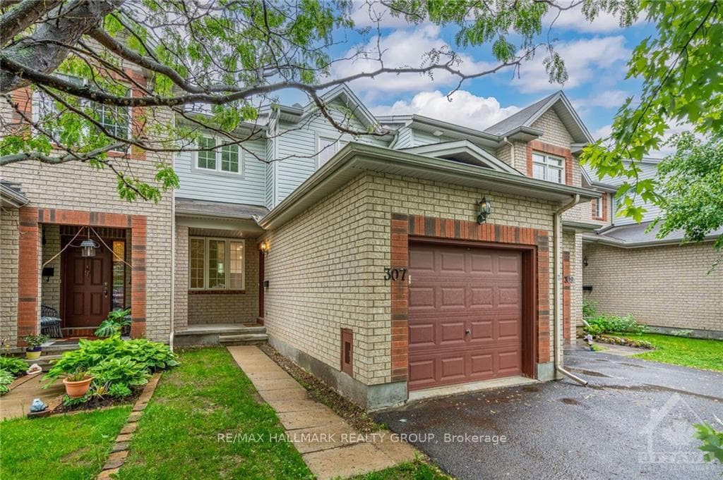 307 APPLECROSS Crescent photo 1