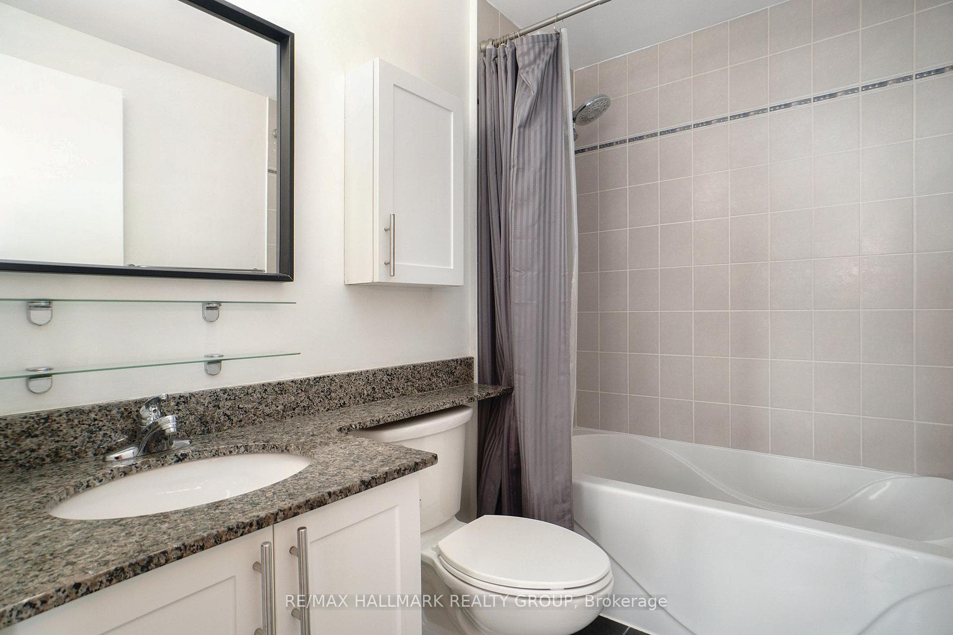 234 Rideau Street Unit 1701 photo 27