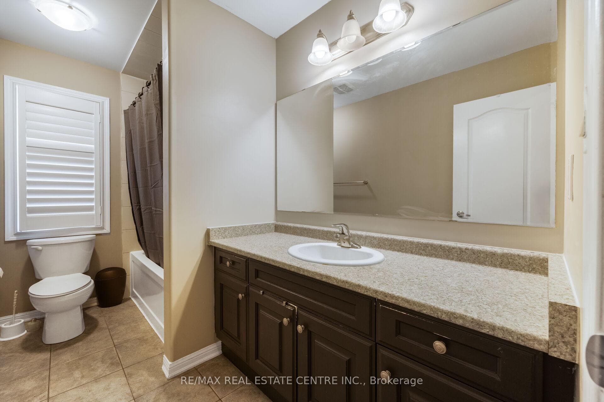 58 Seafair Crescent photo 35