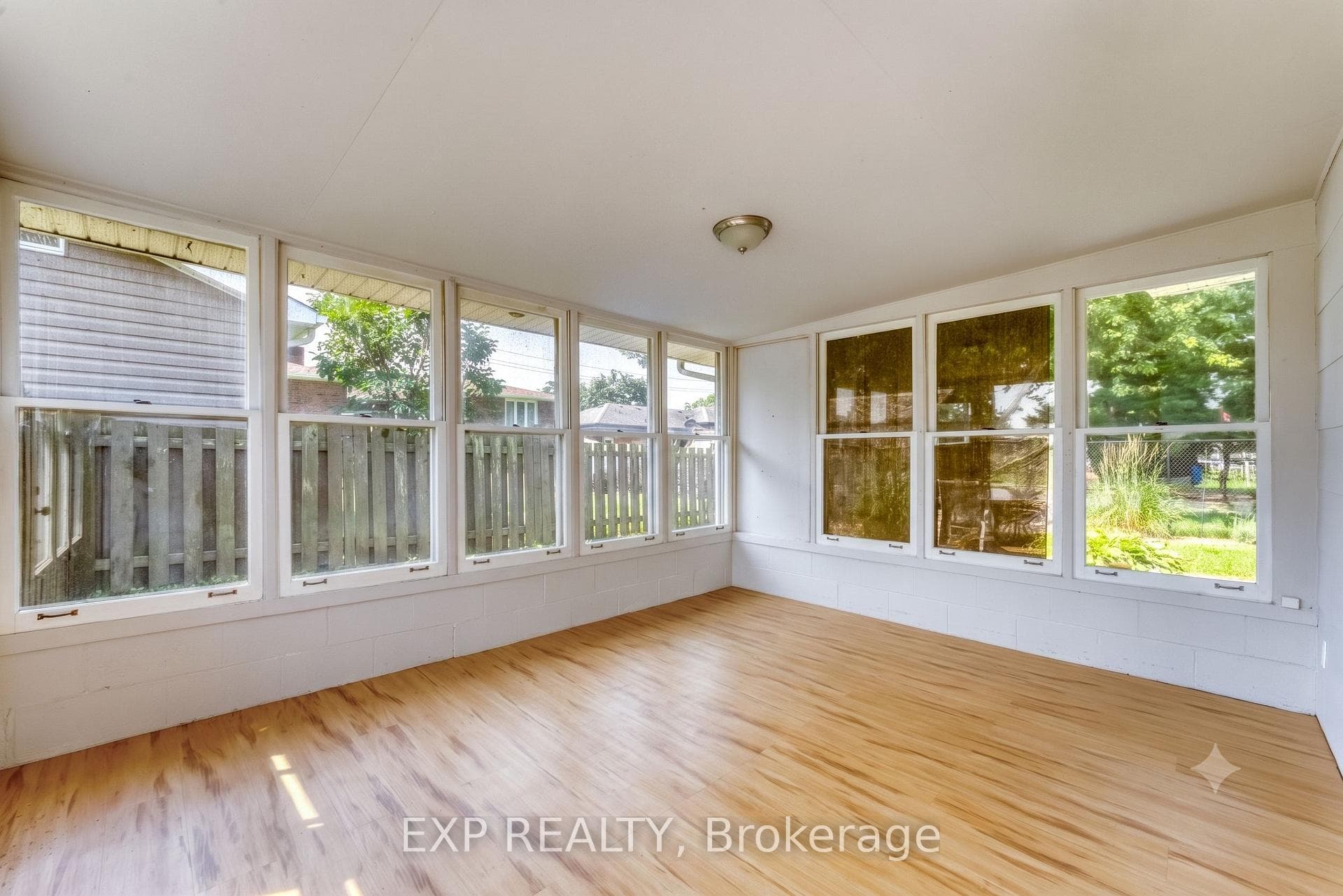 791 Scofield Avenue photo 32