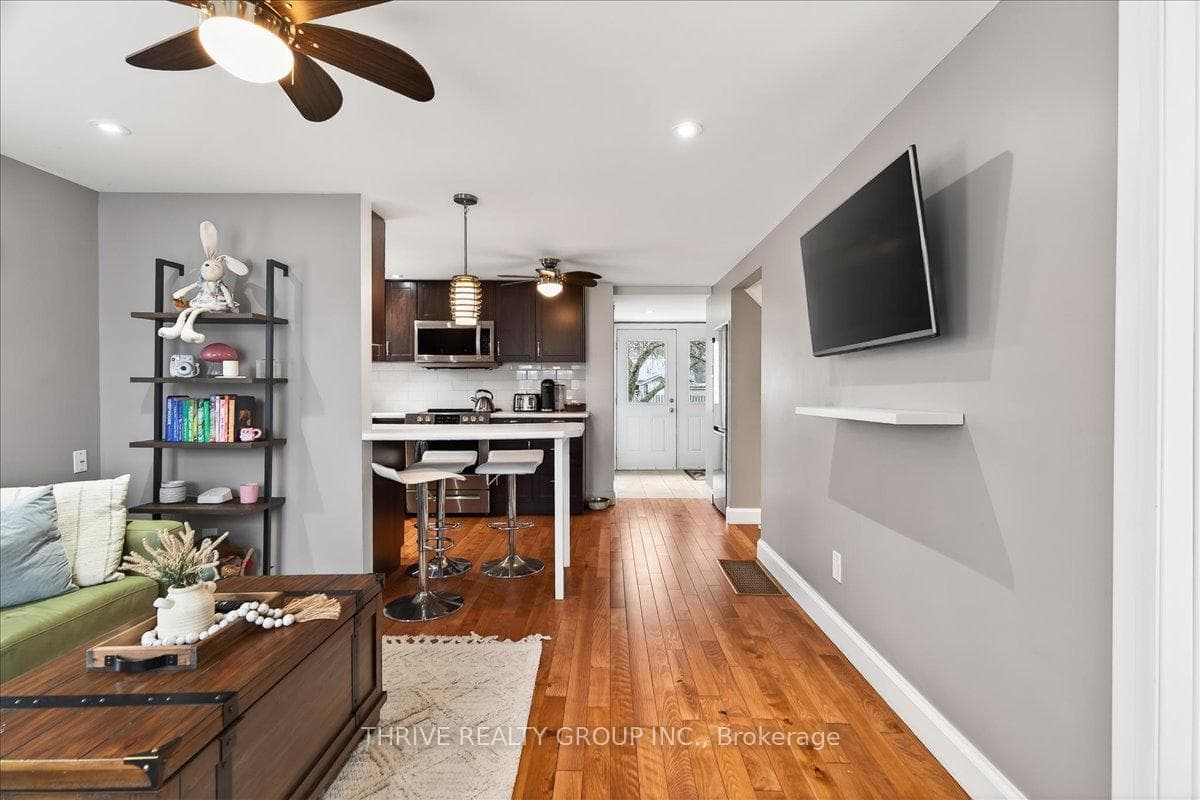 83 Fourth Avenue photo 8