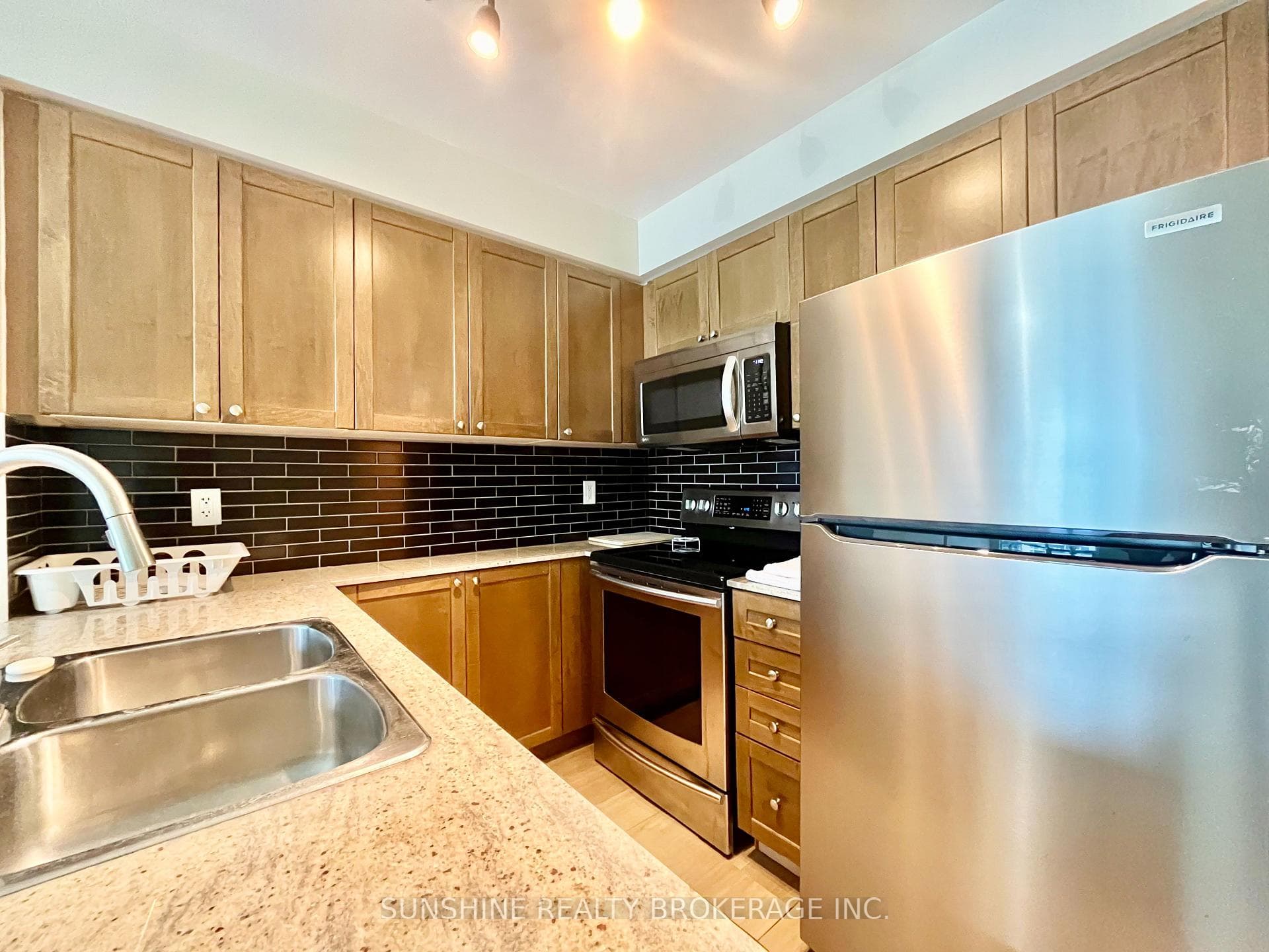 763 Bay Street Unit 3010 photo 25