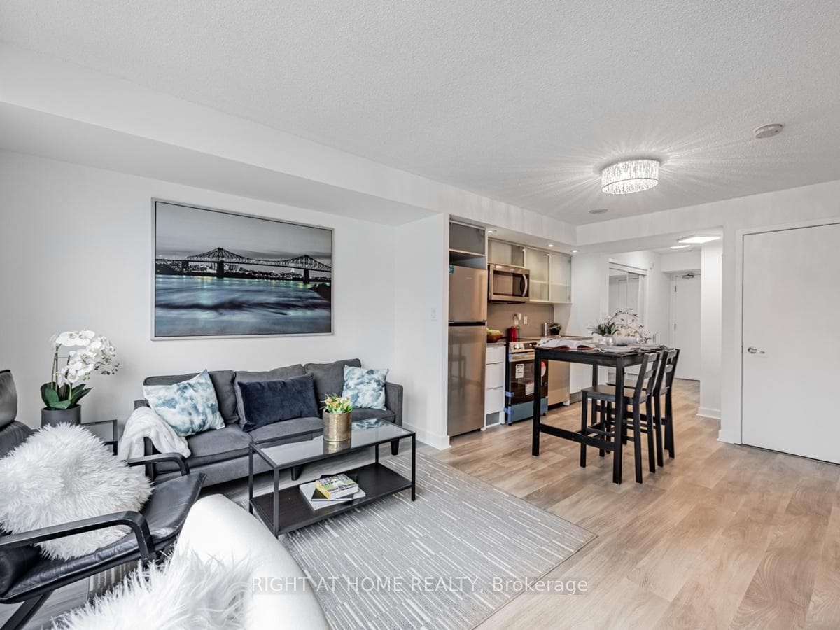 25 Telegram Mews Unit 301 photo 16