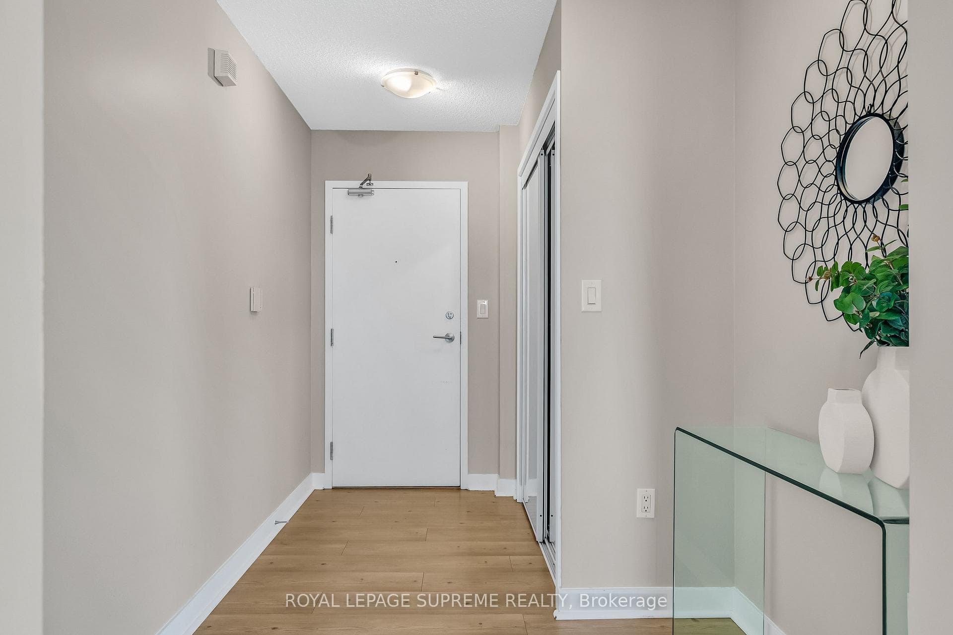 25 Telegram Mews N/A Unit 2015 photo 7