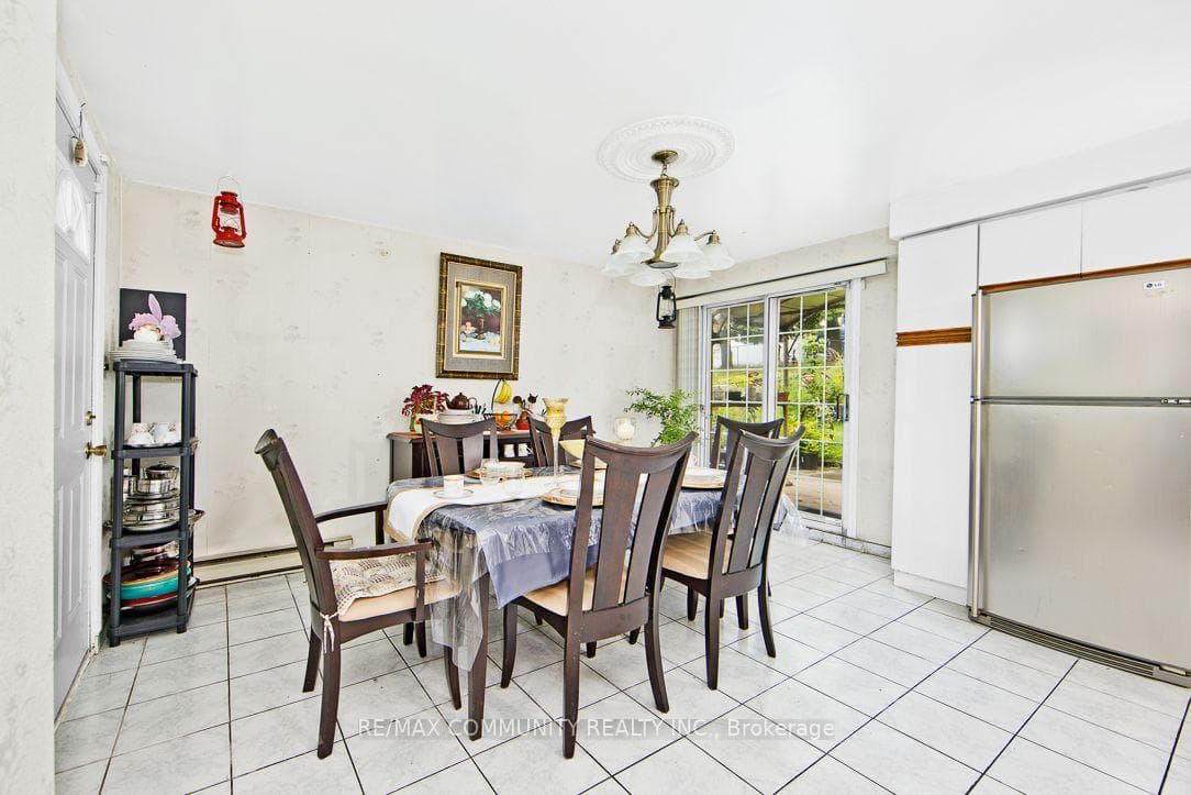 17 Tineta Crescent photo 6