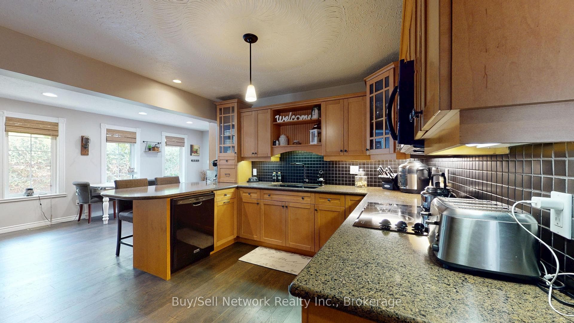 2504 Idyllwood Crescent photo 13