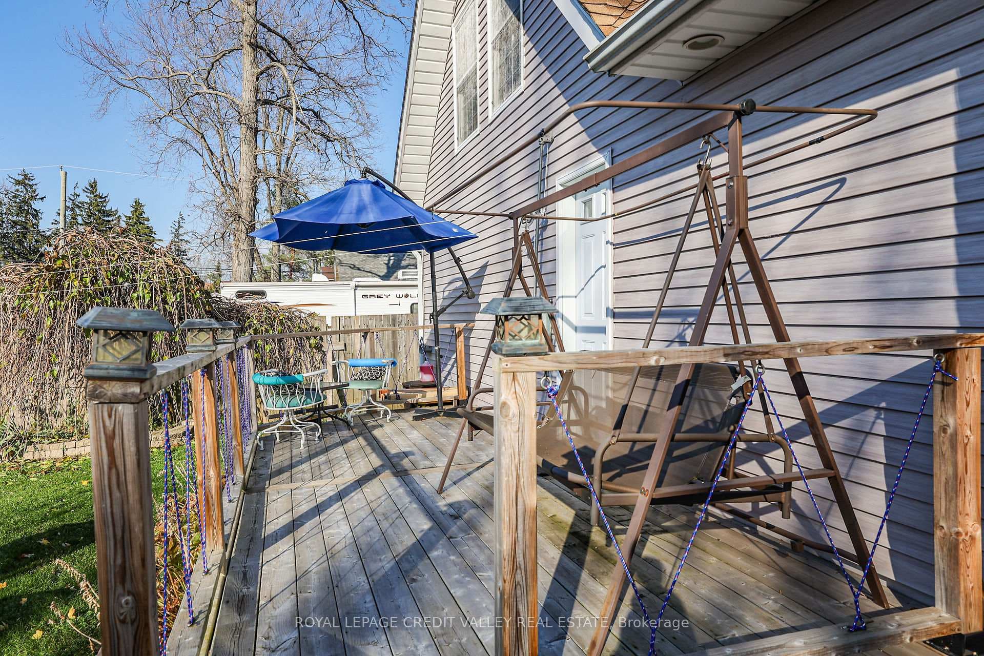 305 Cherrywood Avenue photo 36